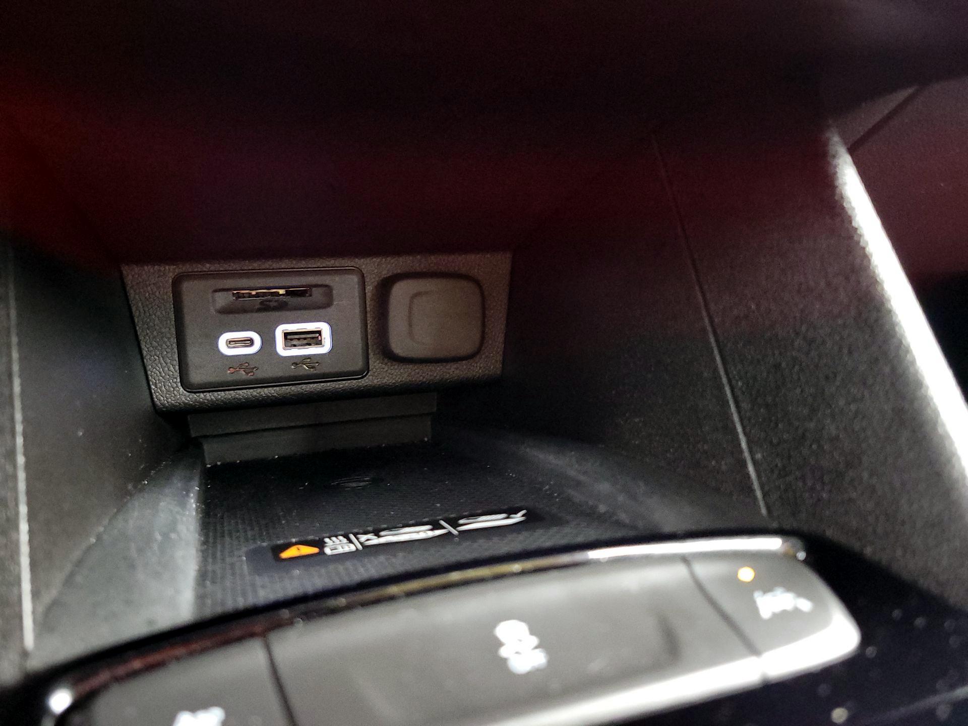 Thumbnail: 2022 Chevrolet Bolt EV - 18