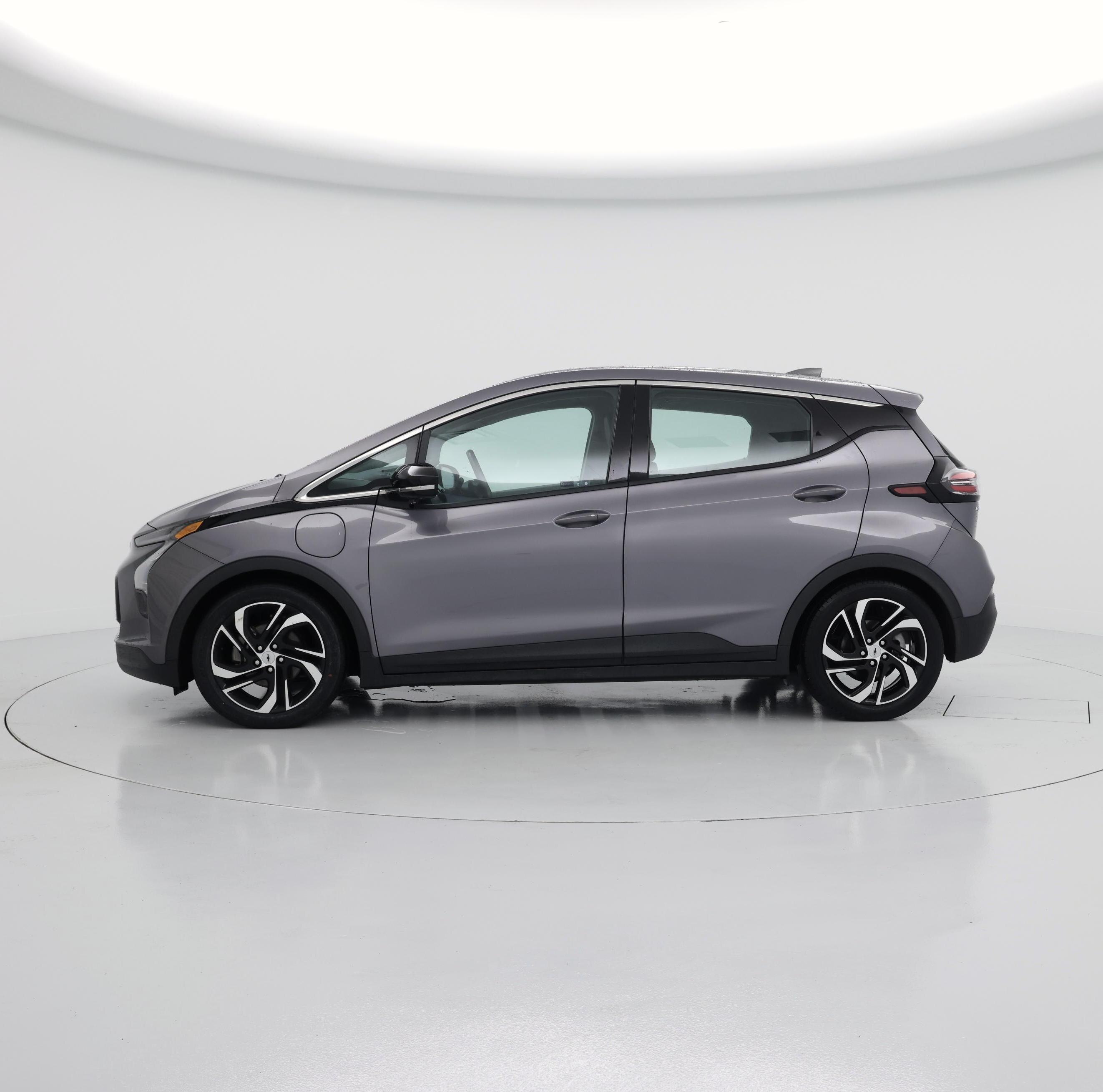 Thumbnail: 2022 Chevrolet Bolt EV - 3