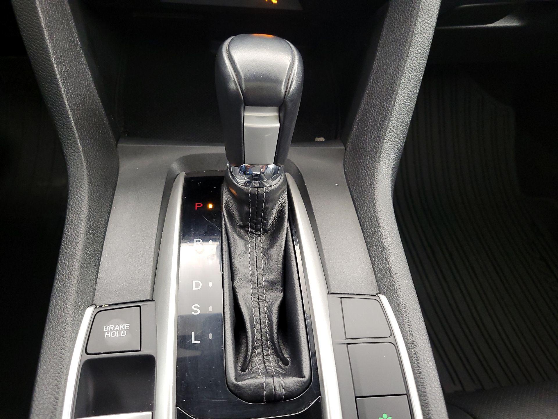 Thumbnail: 2019 Honda Civic - 17