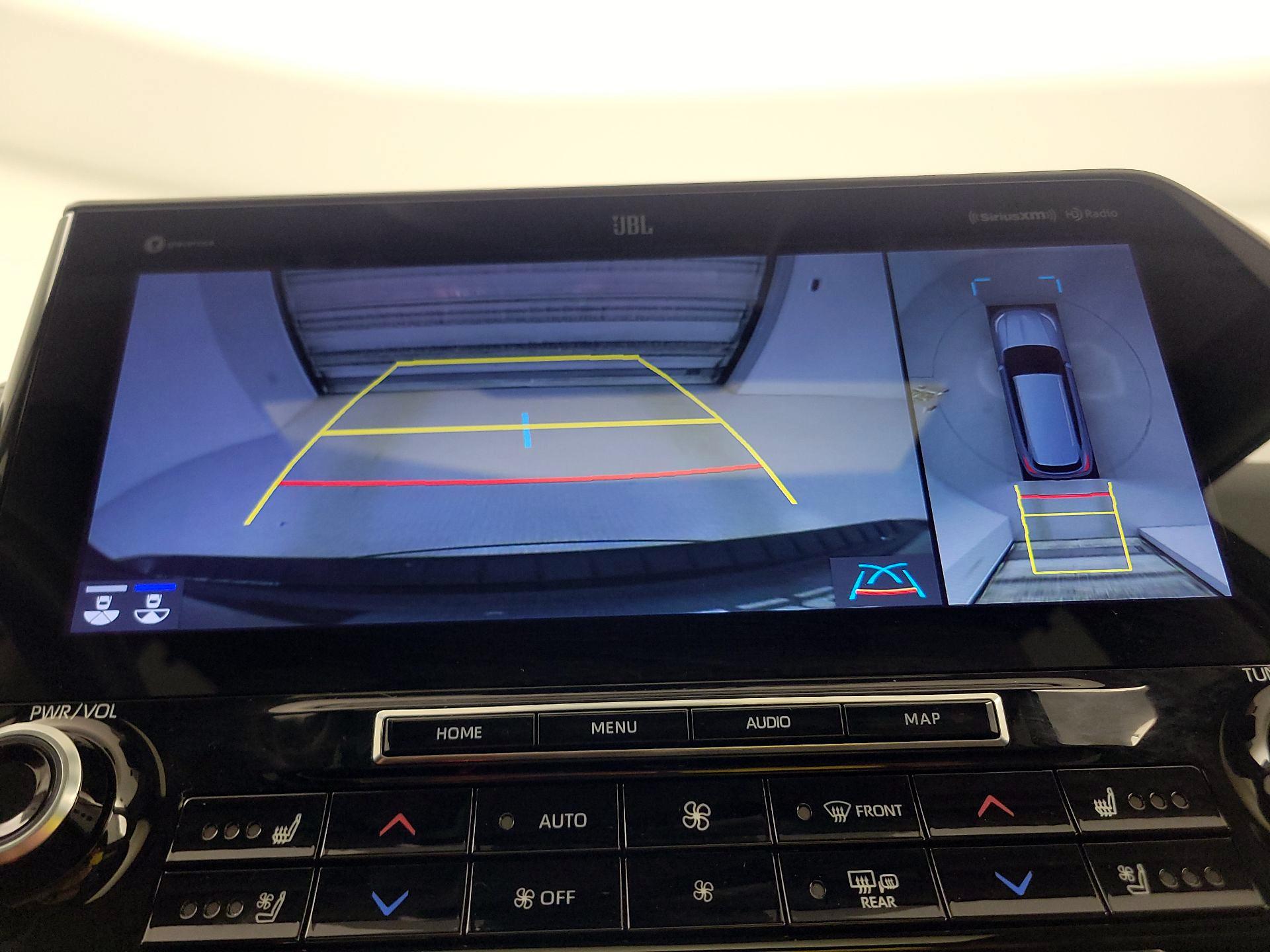 Thumbnail: 2022 Toyota Highlander - 15