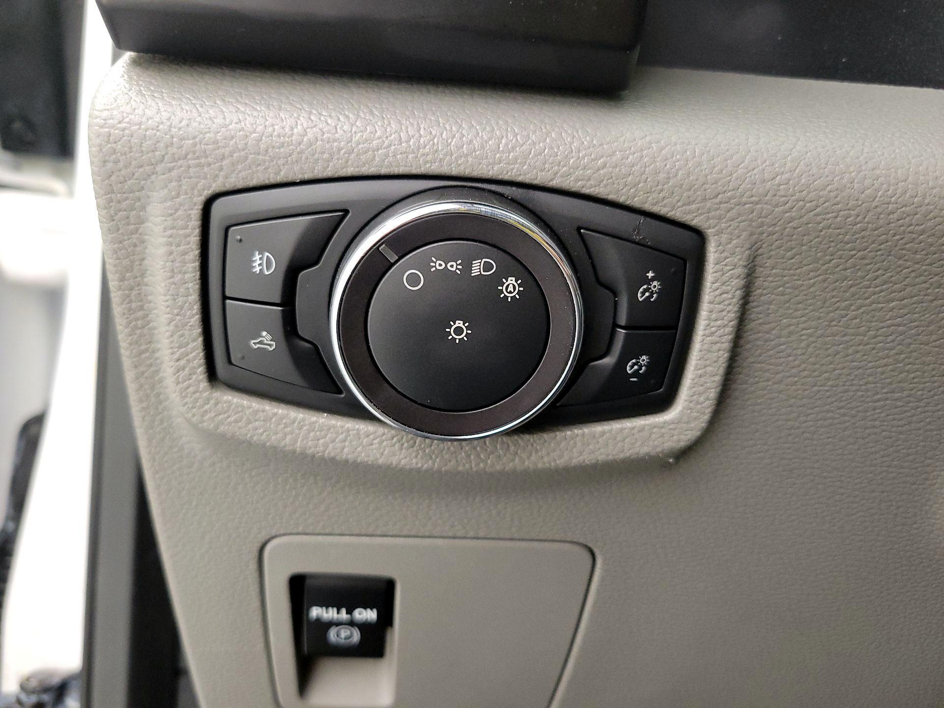 Thumbnail: 2018 Ford F-150 - 13