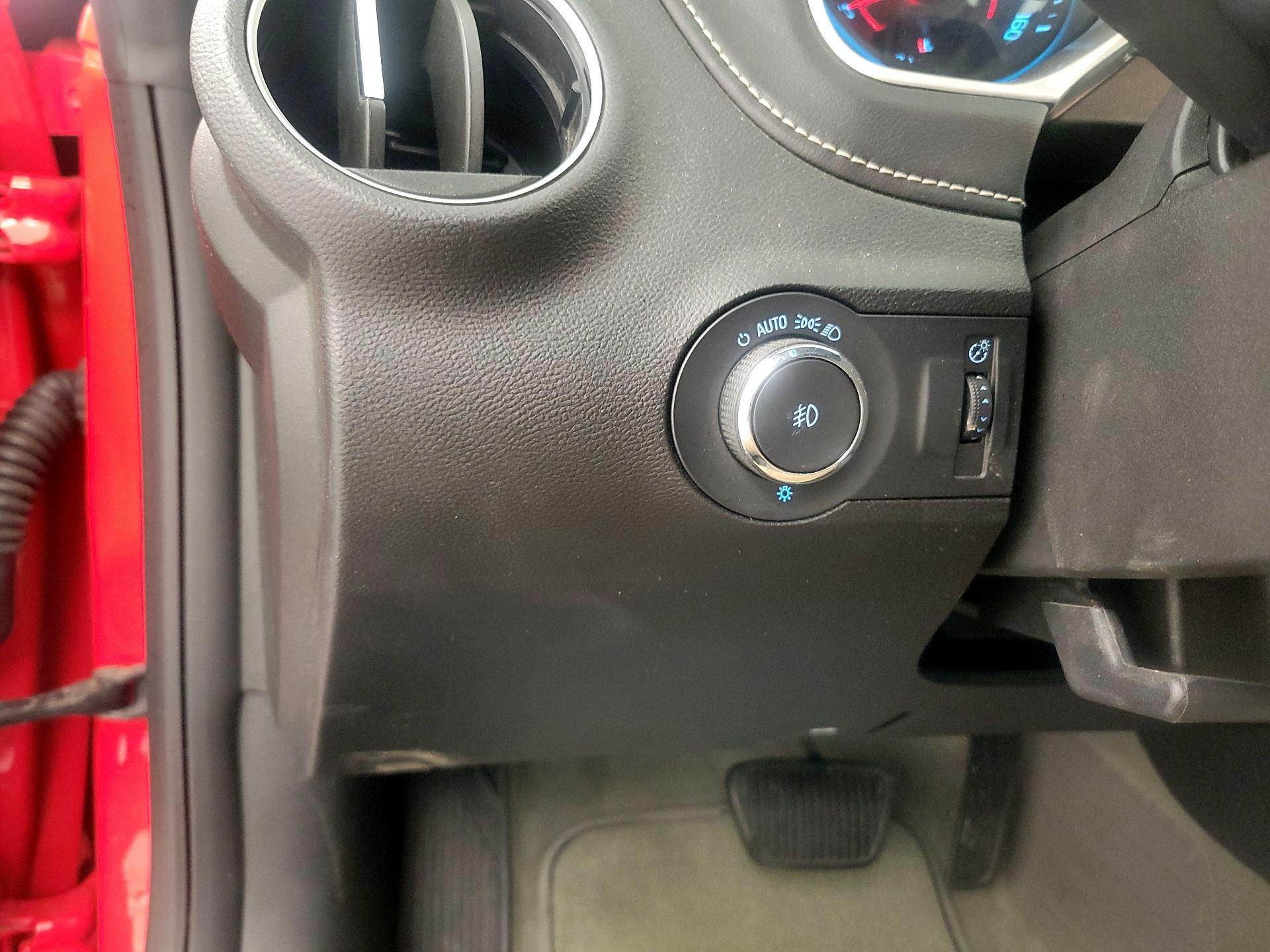 Thumbnail: 2015 Chevrolet Camaro - 13