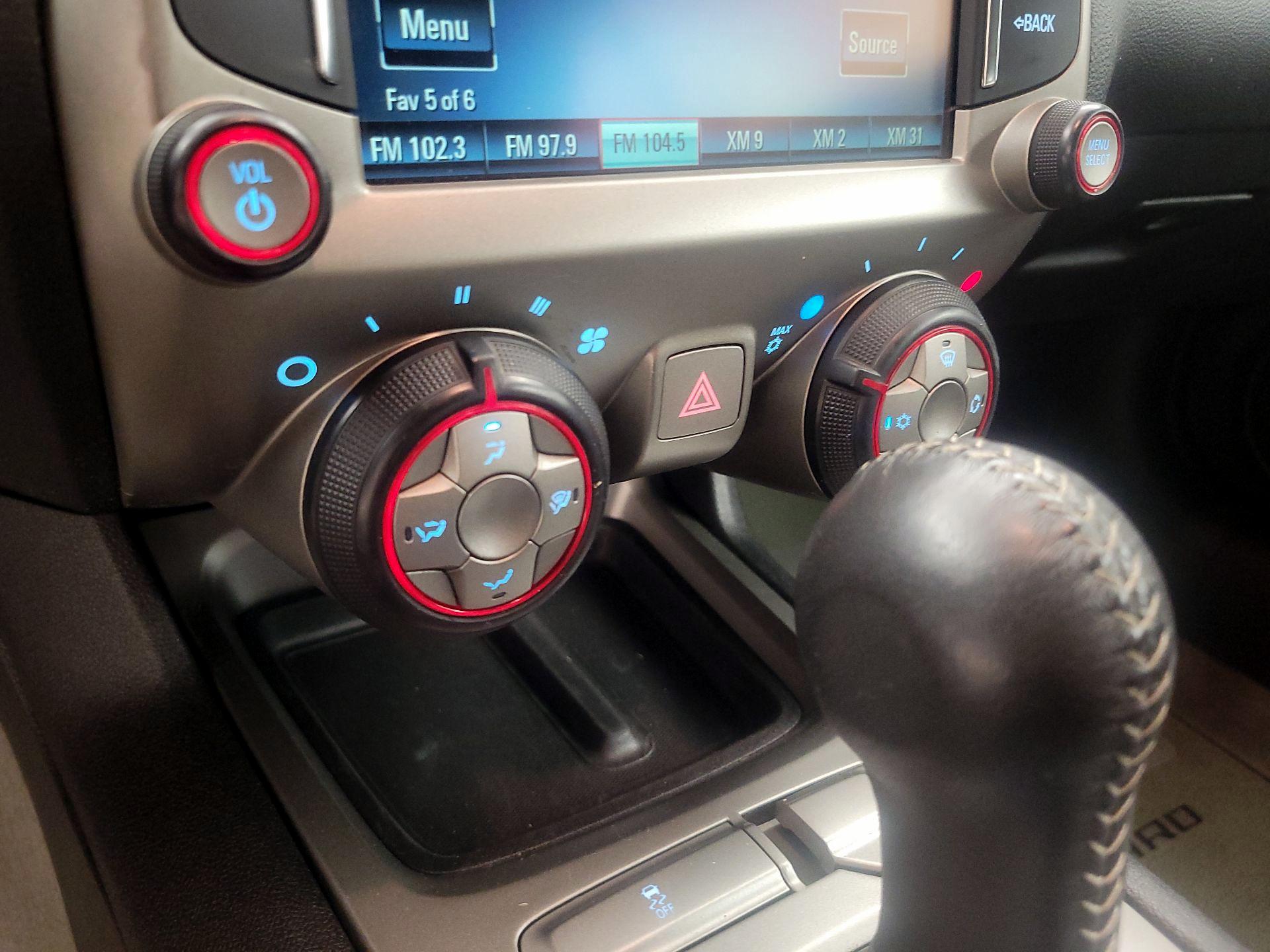 Thumbnail: 2015 Chevrolet Camaro - 16