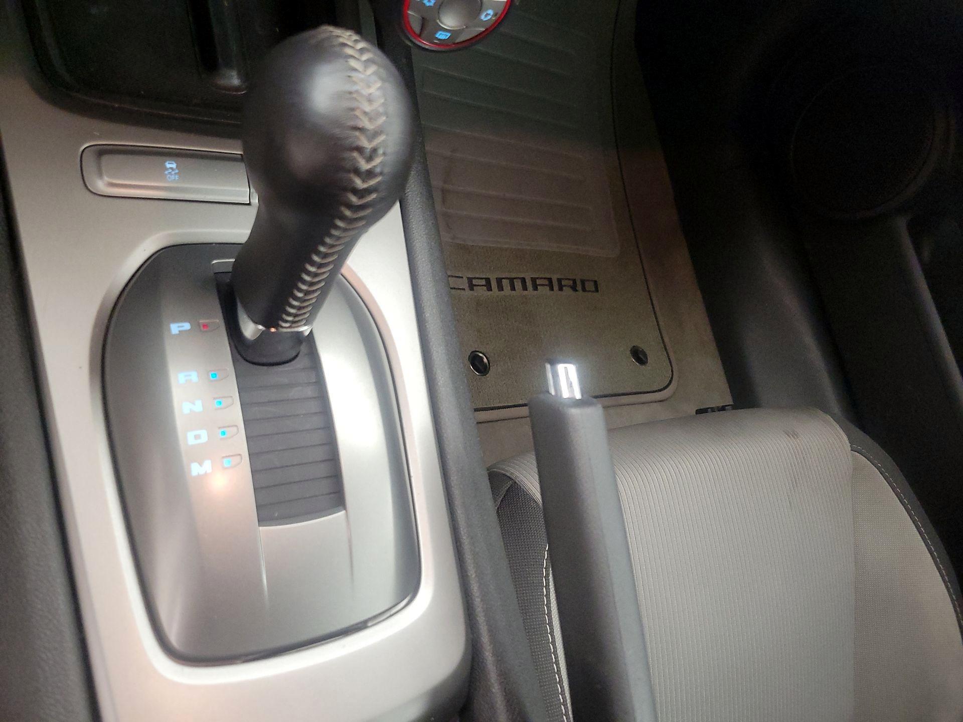 Thumbnail: 2015 Chevrolet Camaro - 17