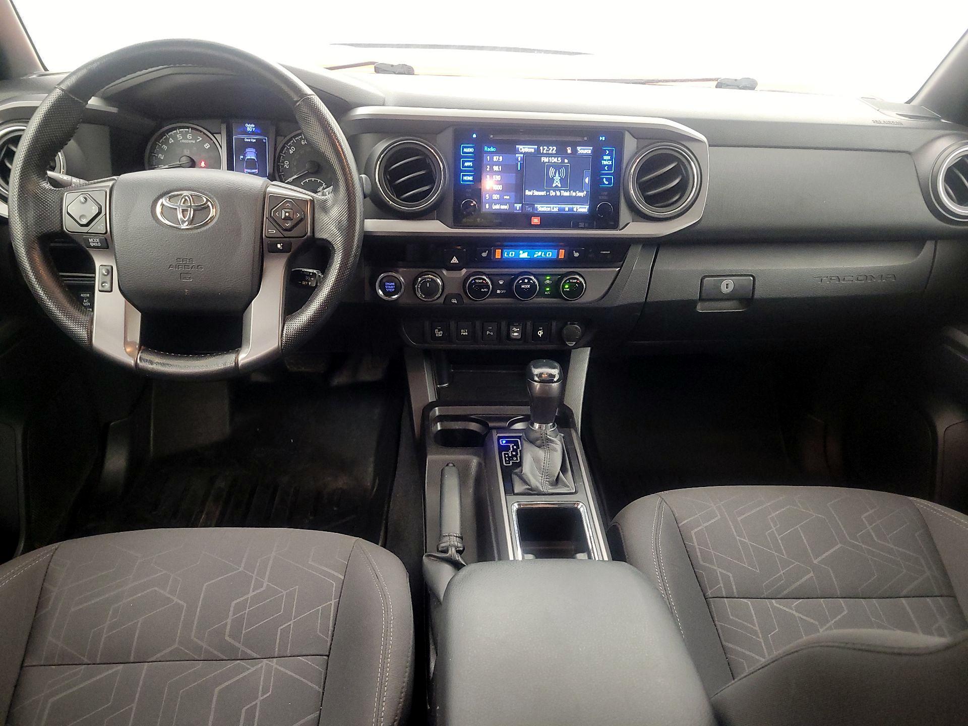 Thumbnail: 2016 Toyota Tacoma - 9