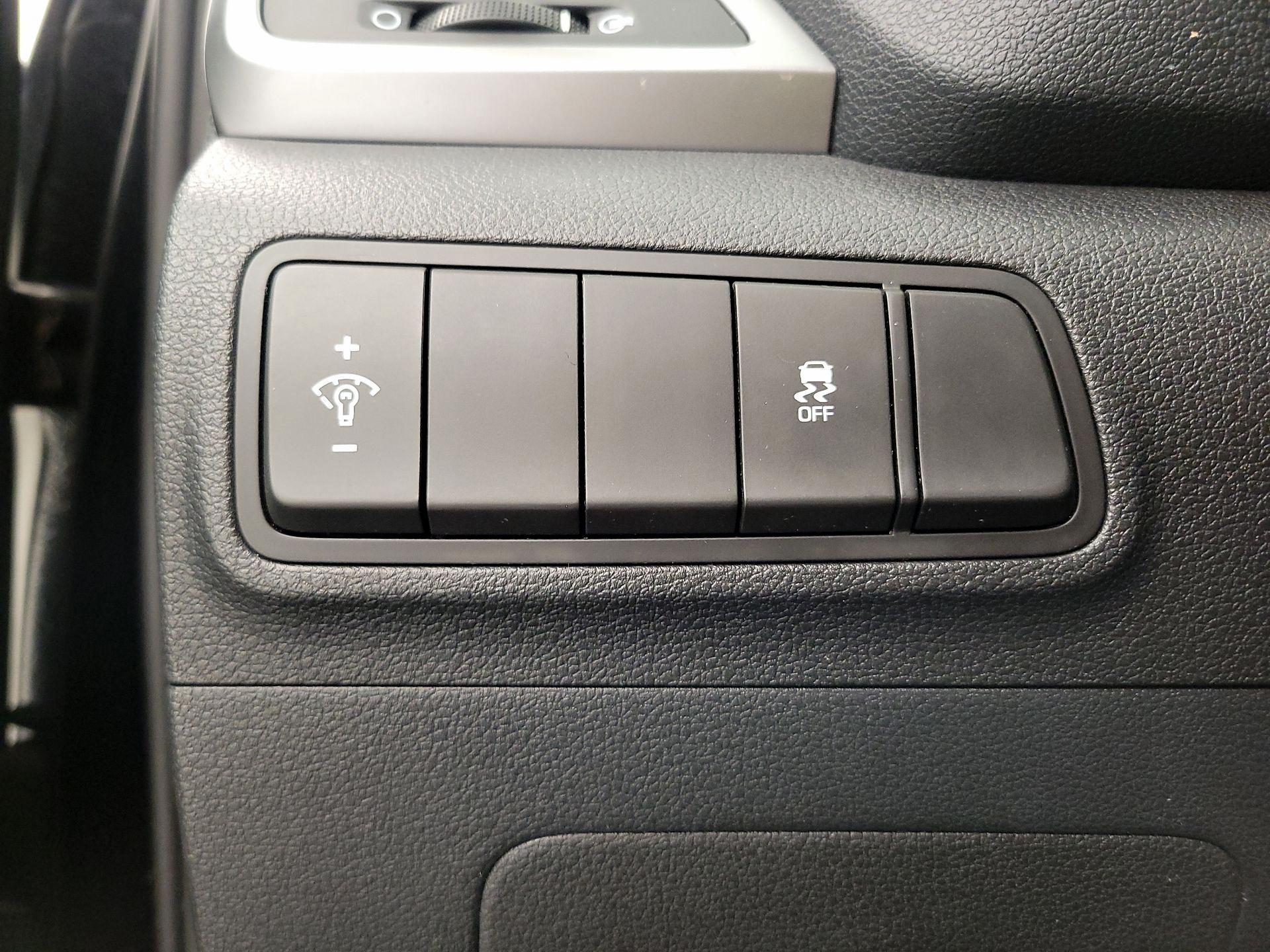 Thumbnail: 2017 Hyundai Tucson - 13