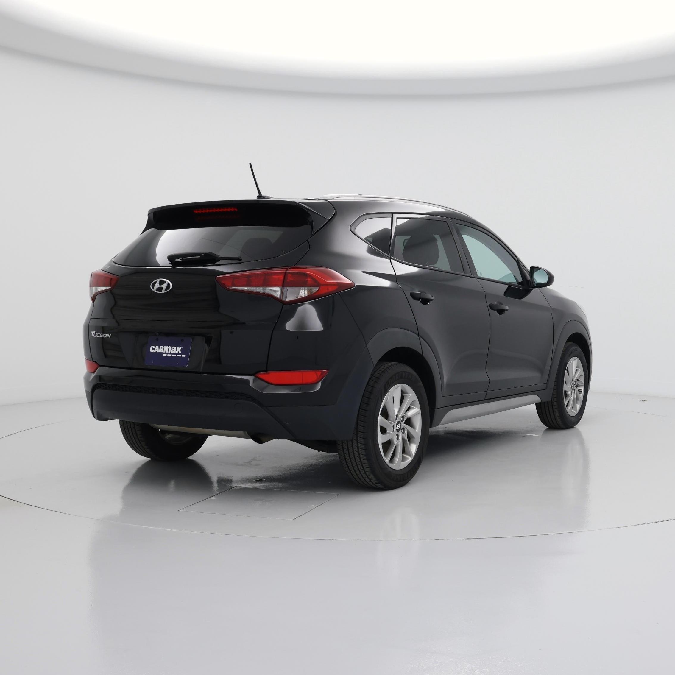 Thumbnail: 2017 Hyundai Tucson - 8