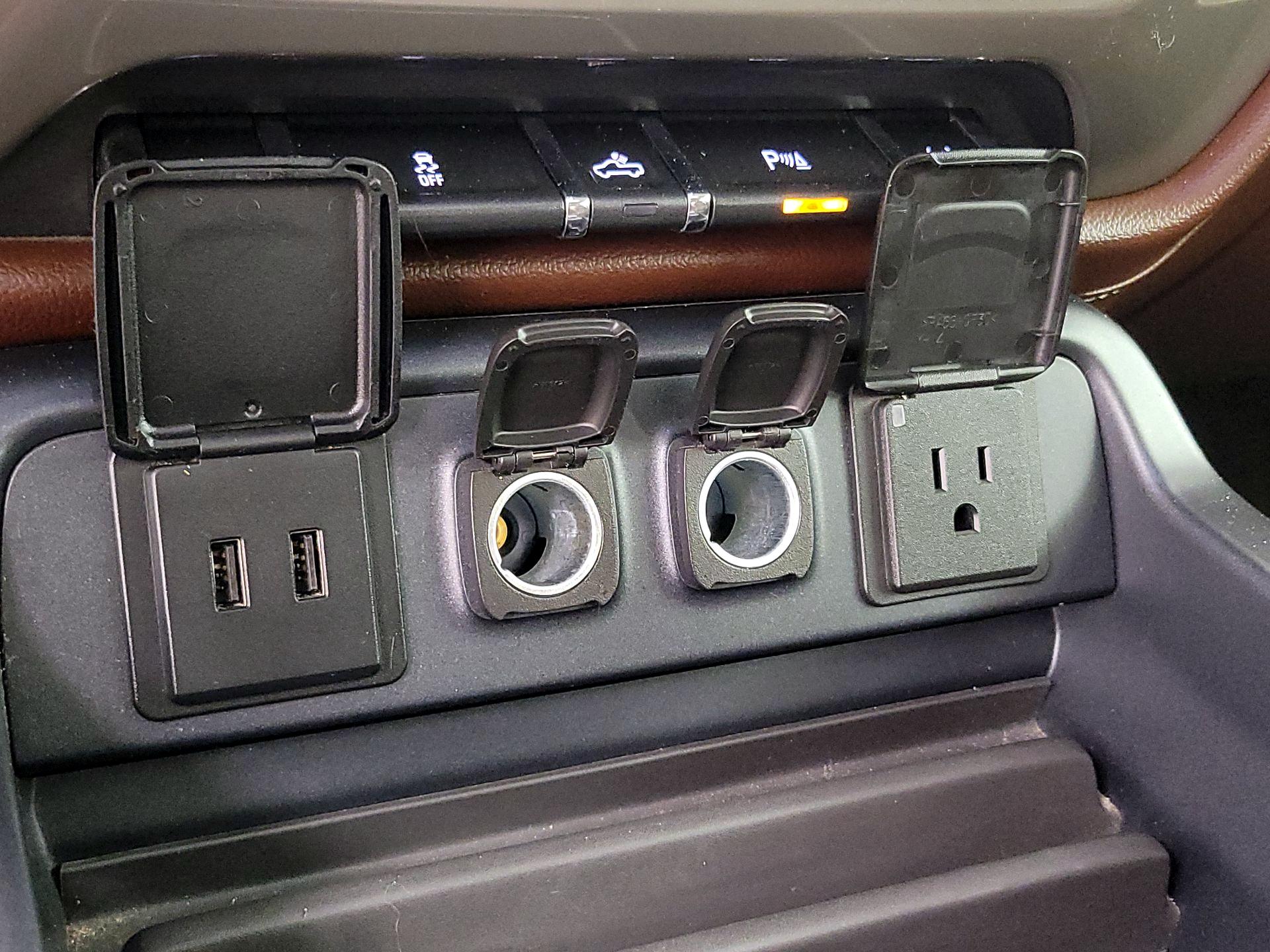 Thumbnail: 2016 Chevrolet Silverado 1500 - 19