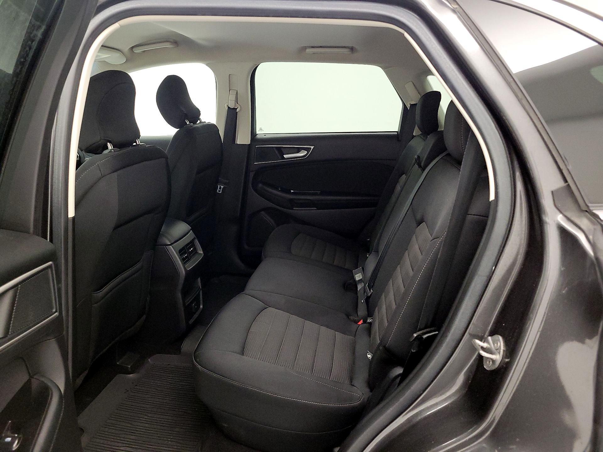 Thumbnail: 2017 Ford Edge - 19