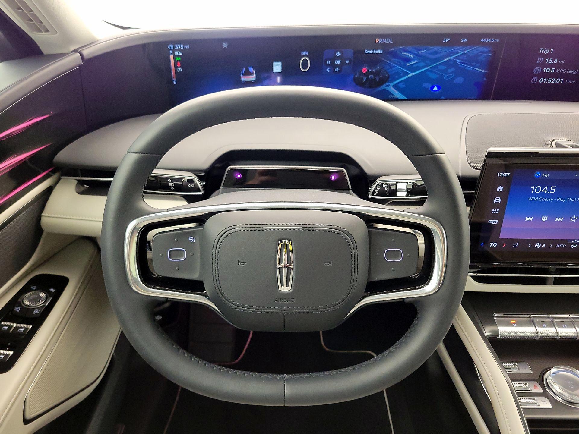 Thumbnail: 2026 Lincoln Nautilus - 10