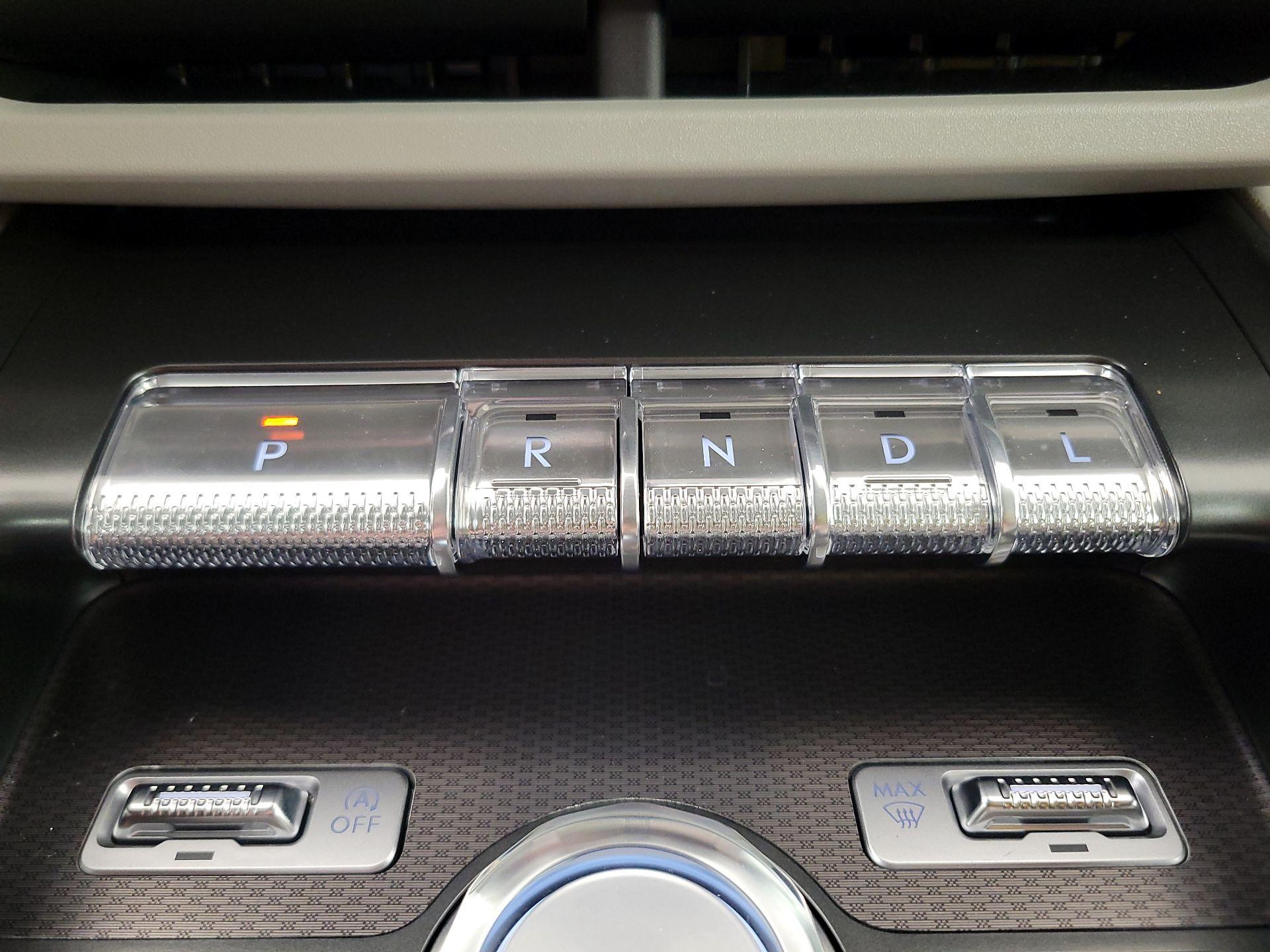 Thumbnail: 2026 Lincoln Nautilus - 18