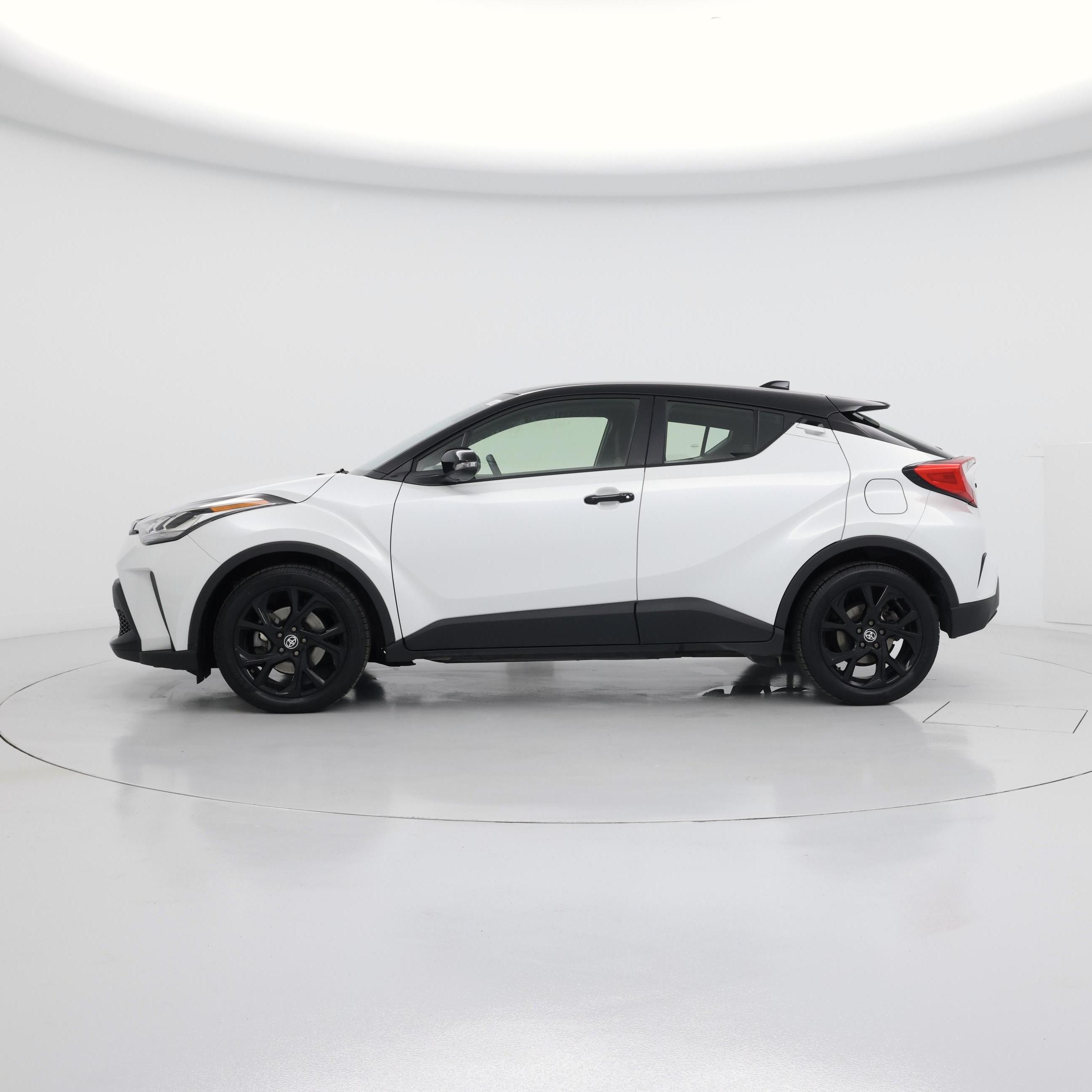 Thumbnail: 2022 Toyota C-HR - 3