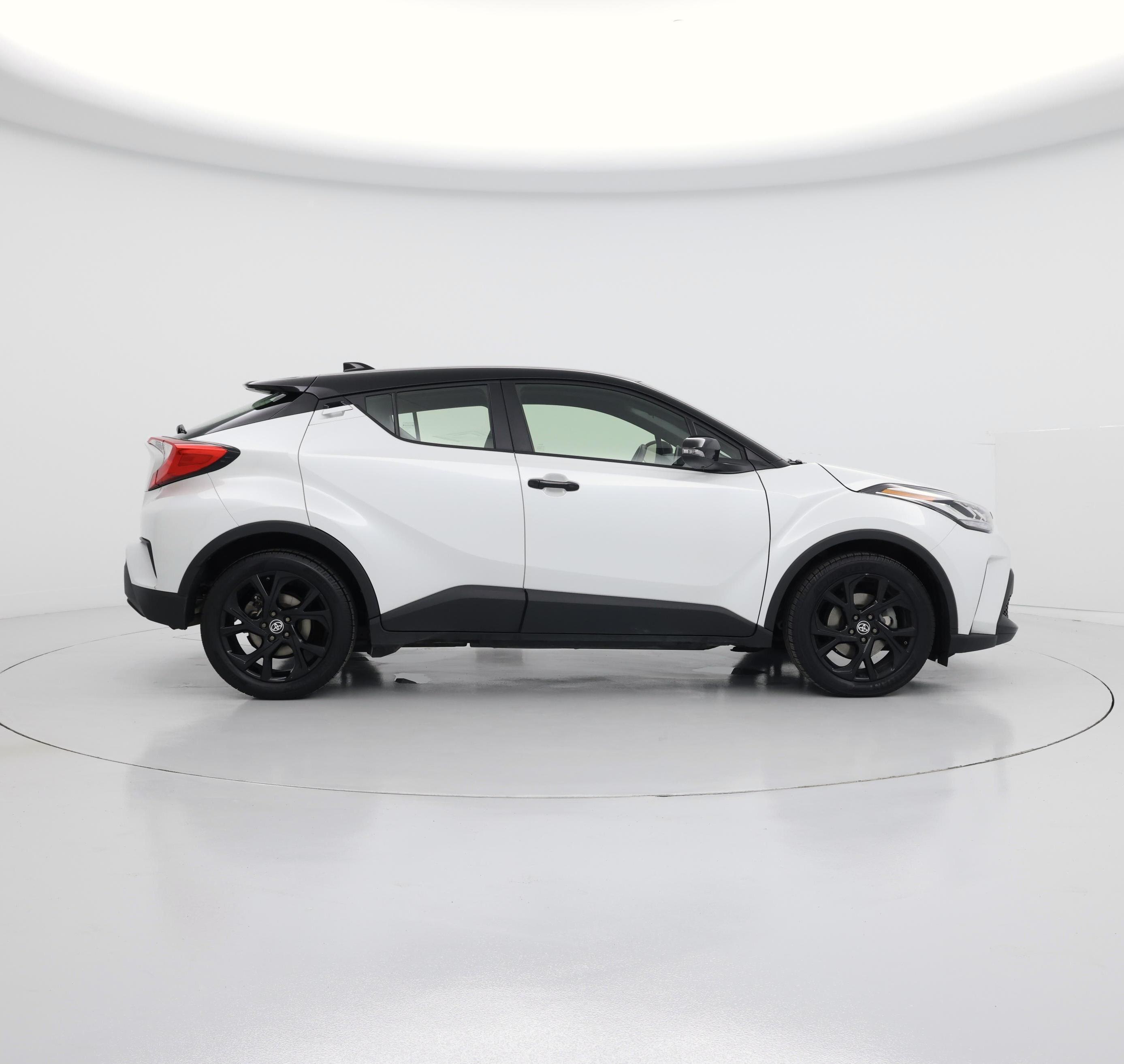 Thumbnail: 2022 Toyota C-HR - 7