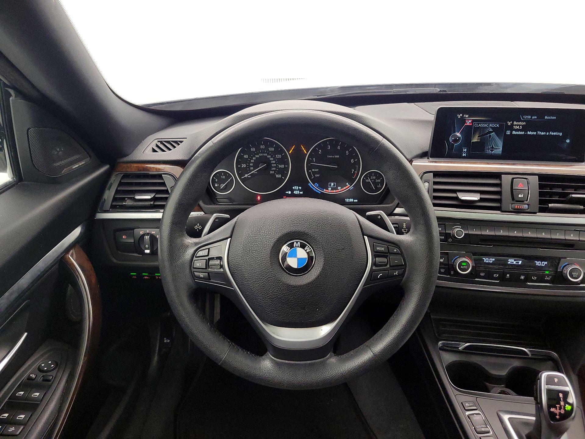 Thumbnail: 2016 BMW 3 Series - 10