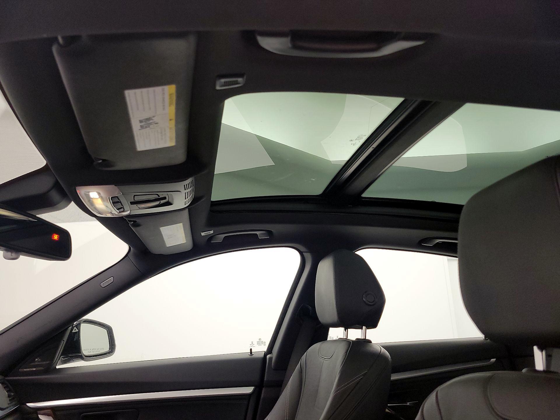 Thumbnail: 2016 BMW 3 Series - 20
