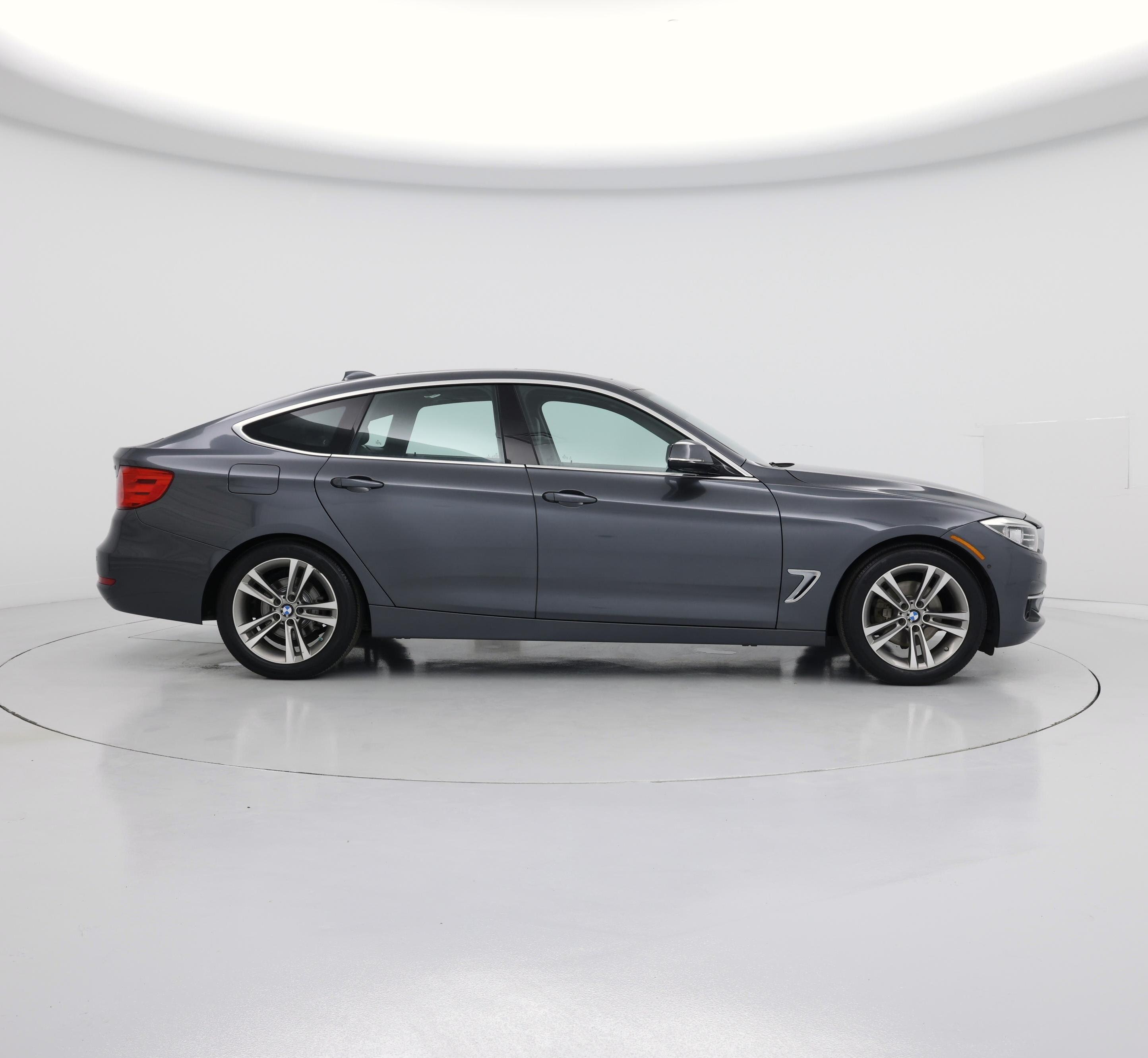 Thumbnail: 2016 BMW 3 Series - 7