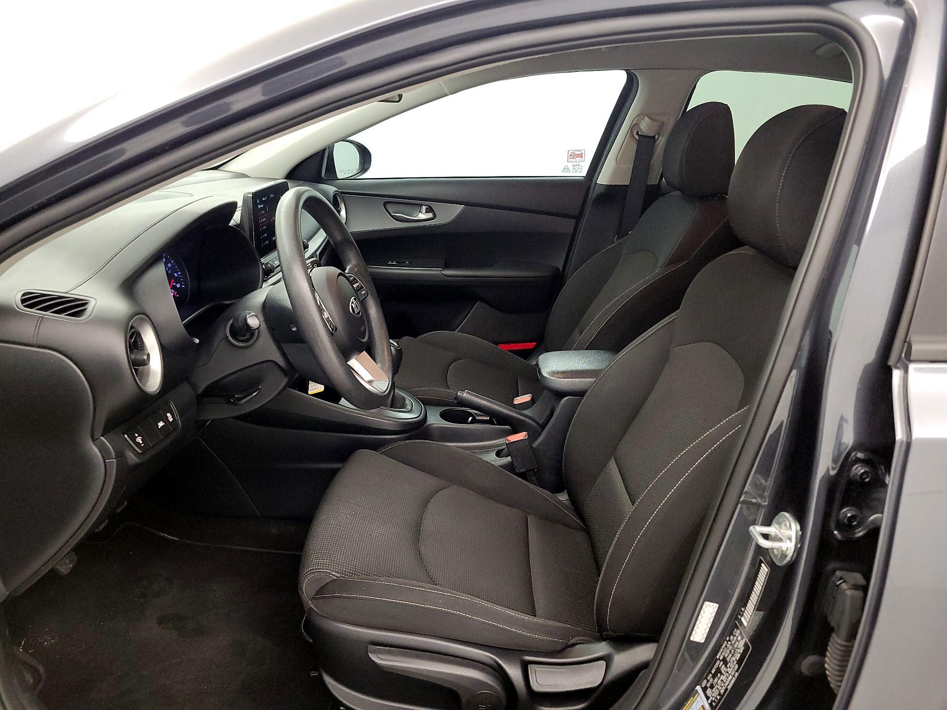 Thumbnail: 2021 Kia Forte - 11