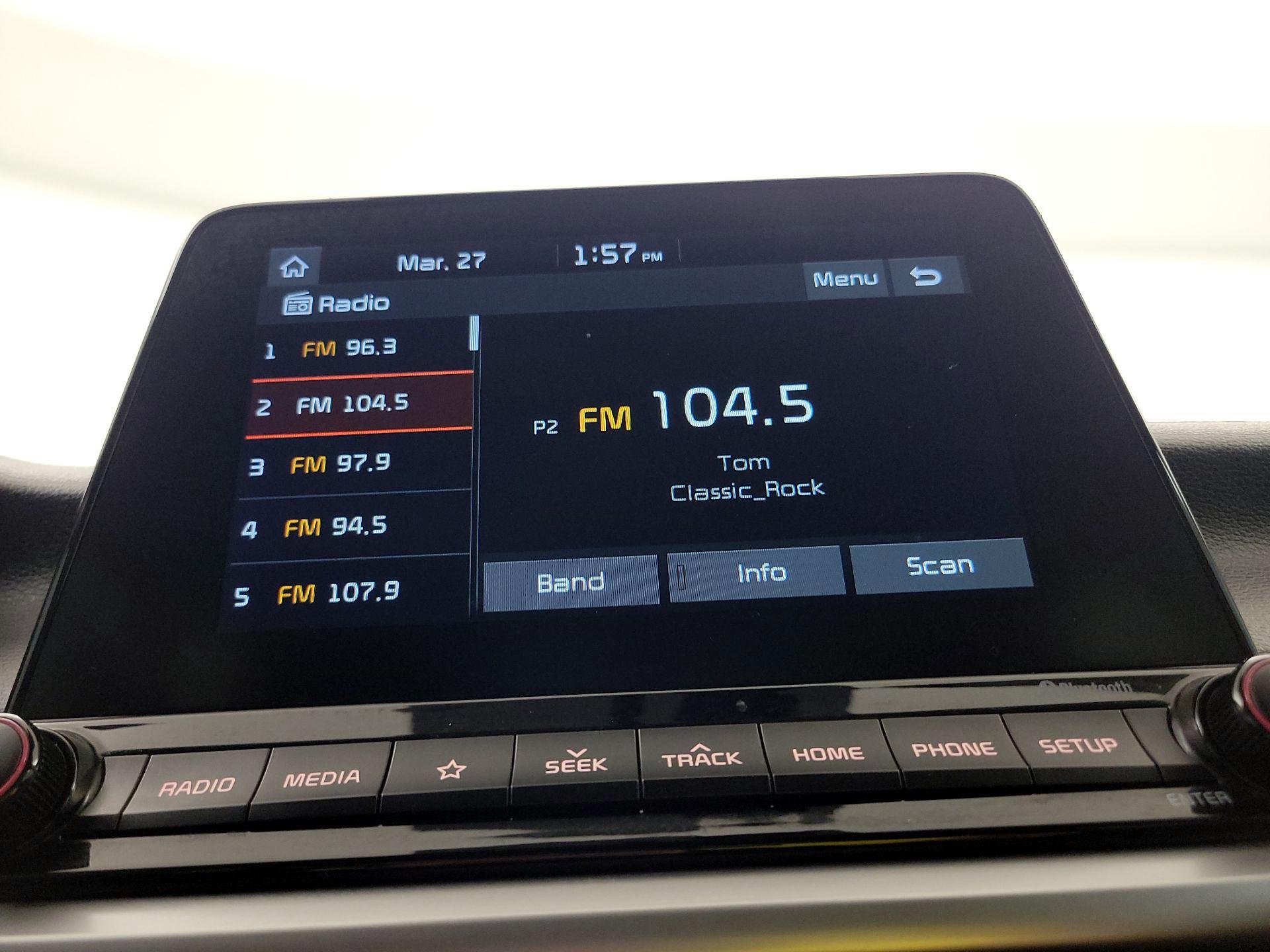 Thumbnail: 2021 Kia Forte - 15