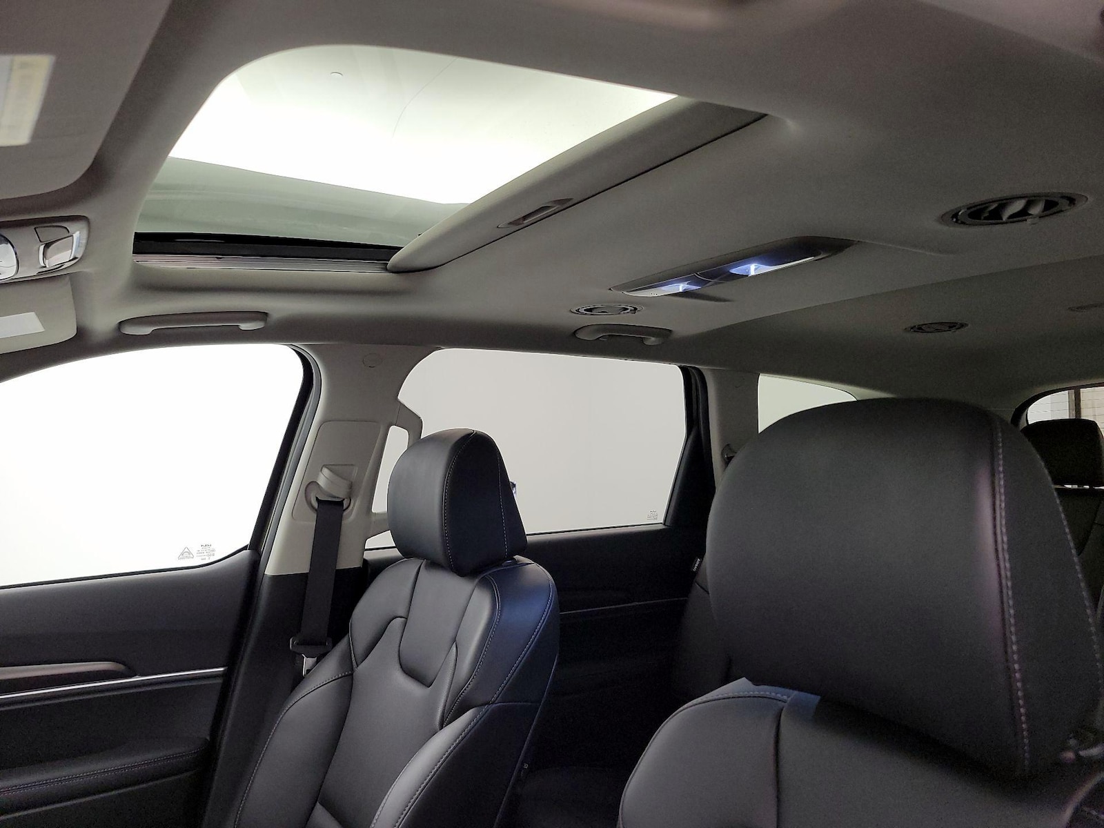 2025 Kia Telluride S - Photo 21