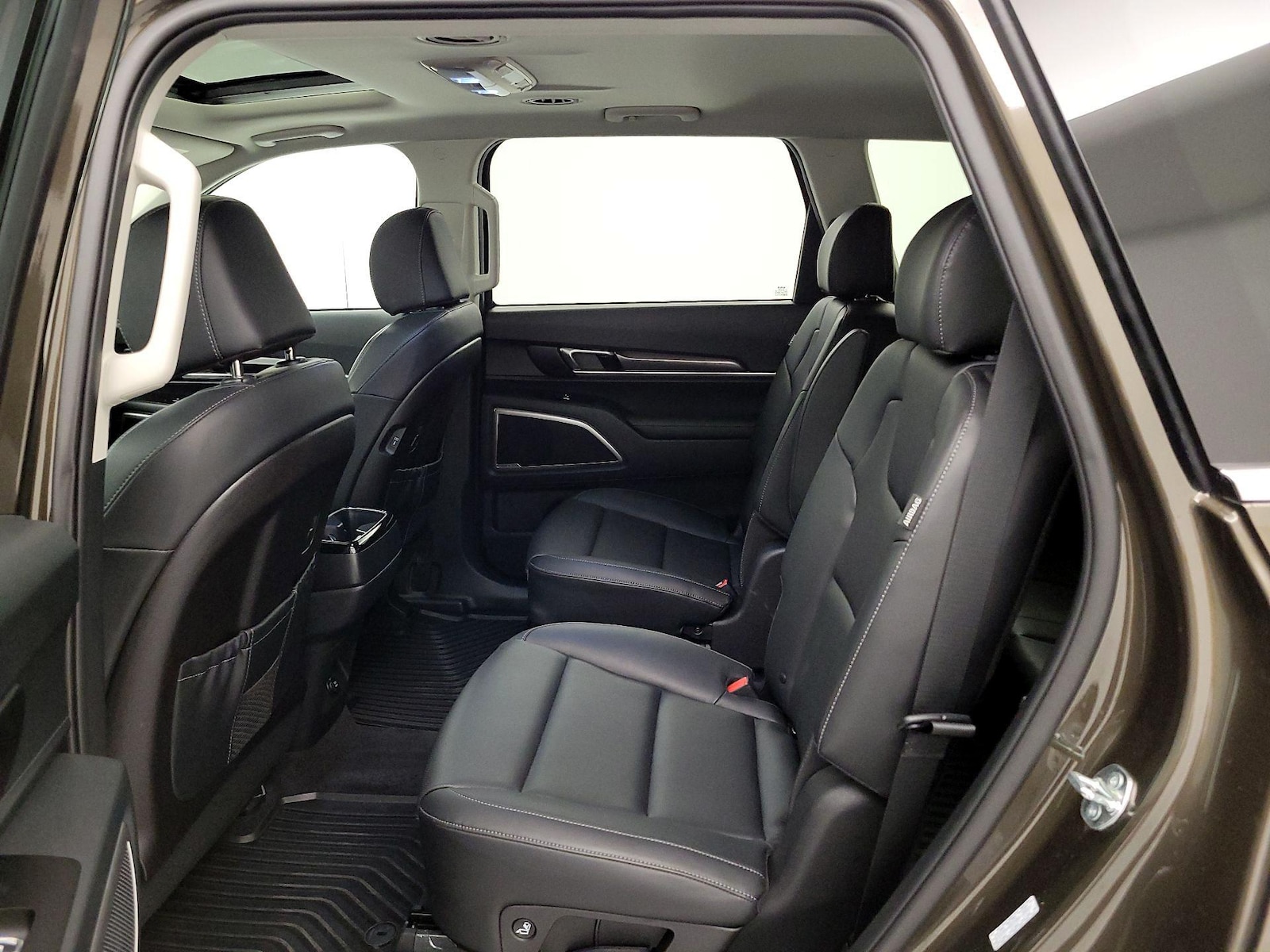 2025 Kia Telluride S - Photo 22