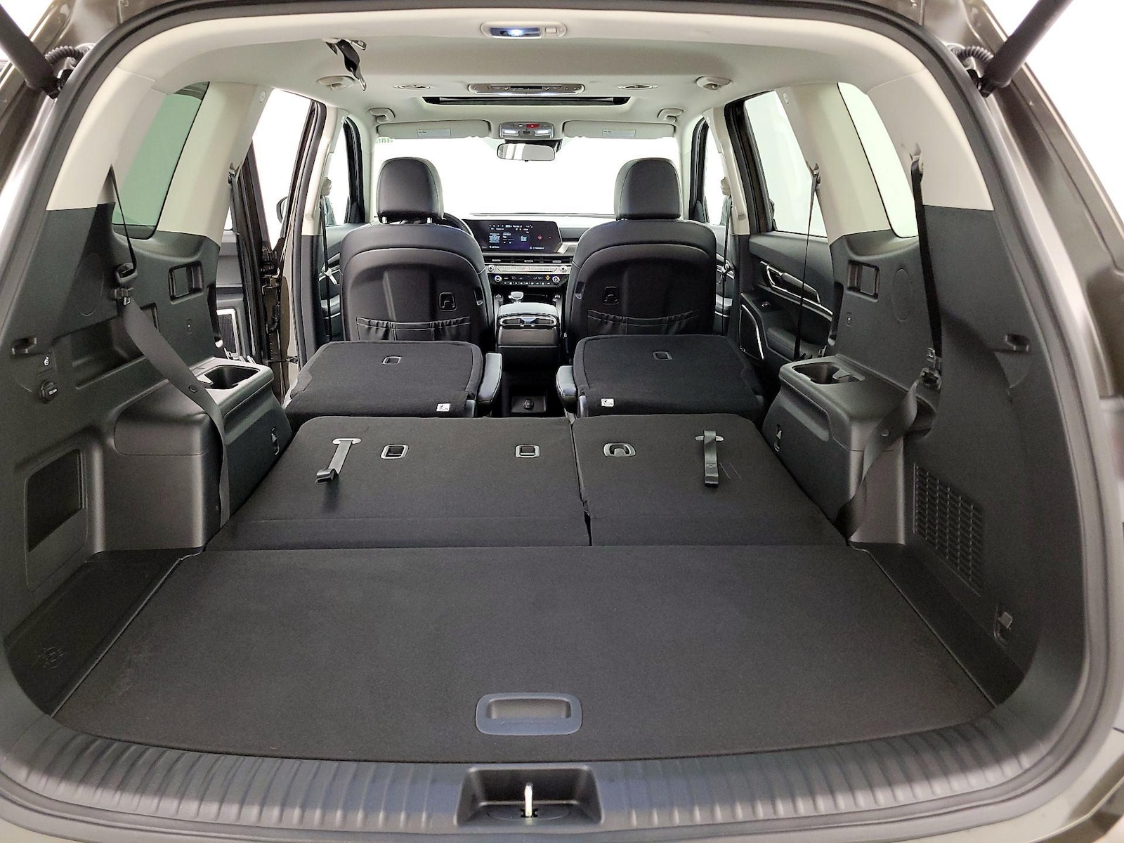 2025 Kia Telluride S - Photo 25