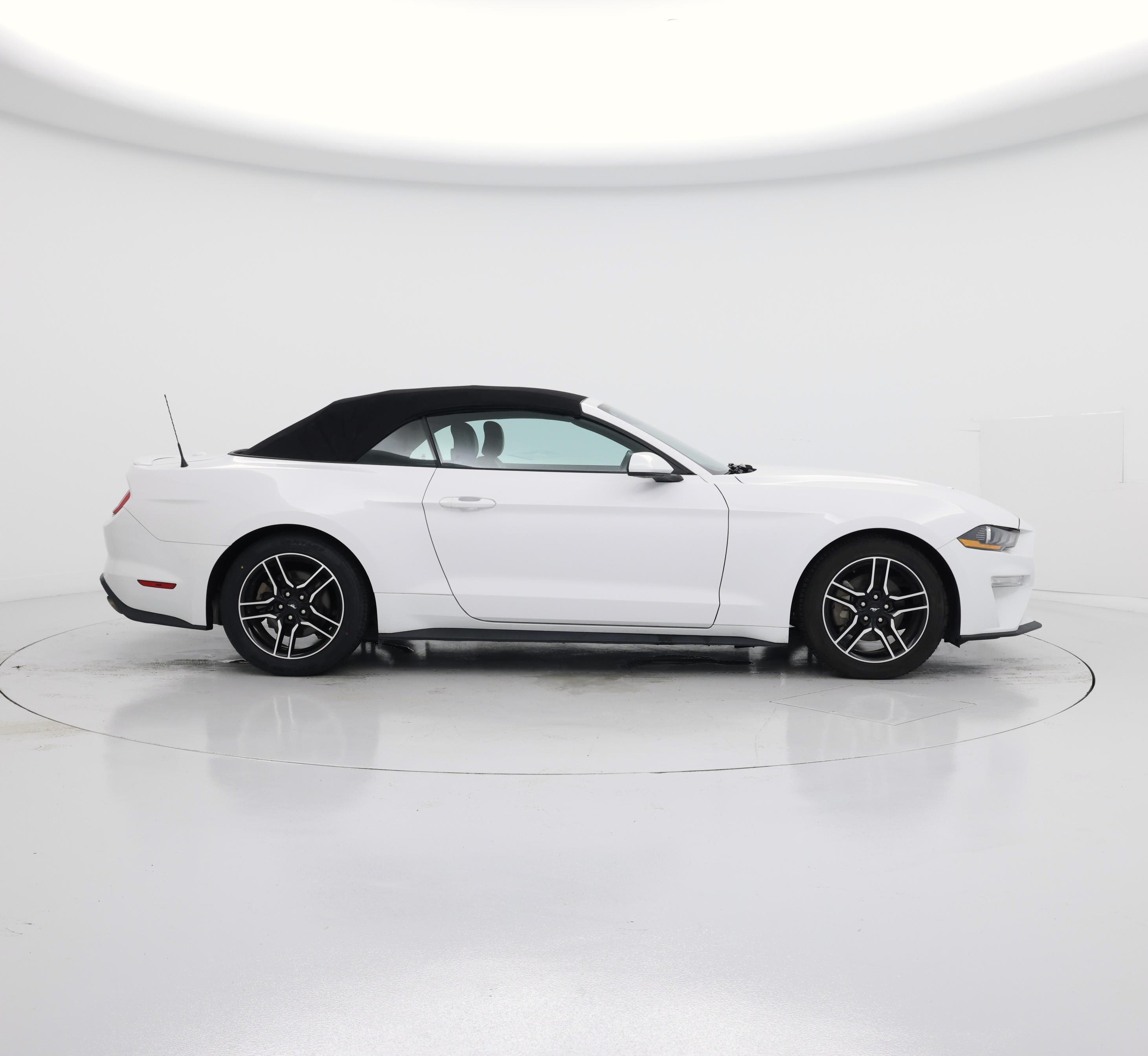 Thumbnail: 2021 Ford Mustang - 7