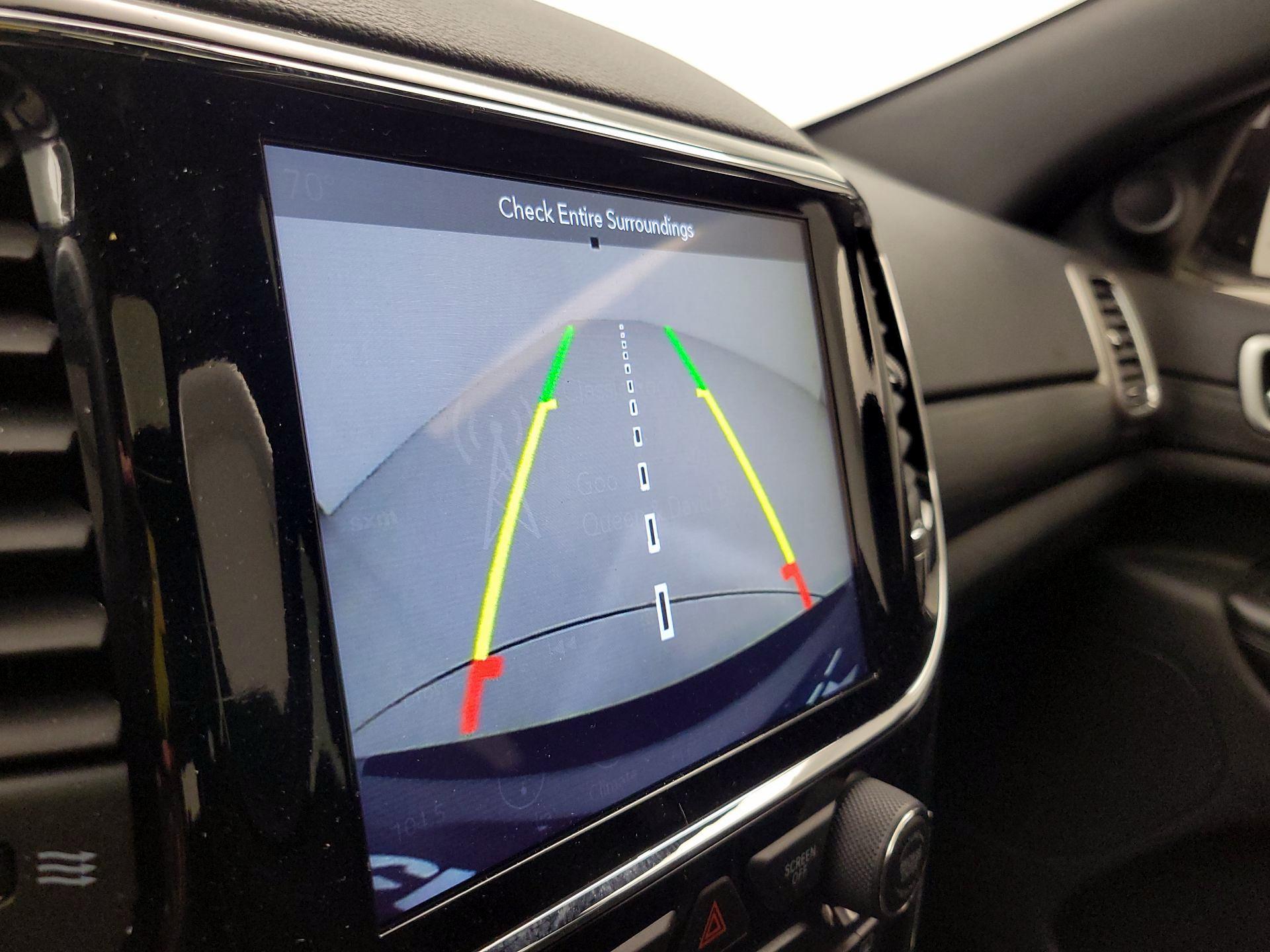 Thumbnail: 2019 Jeep Grand Cherokee - 15