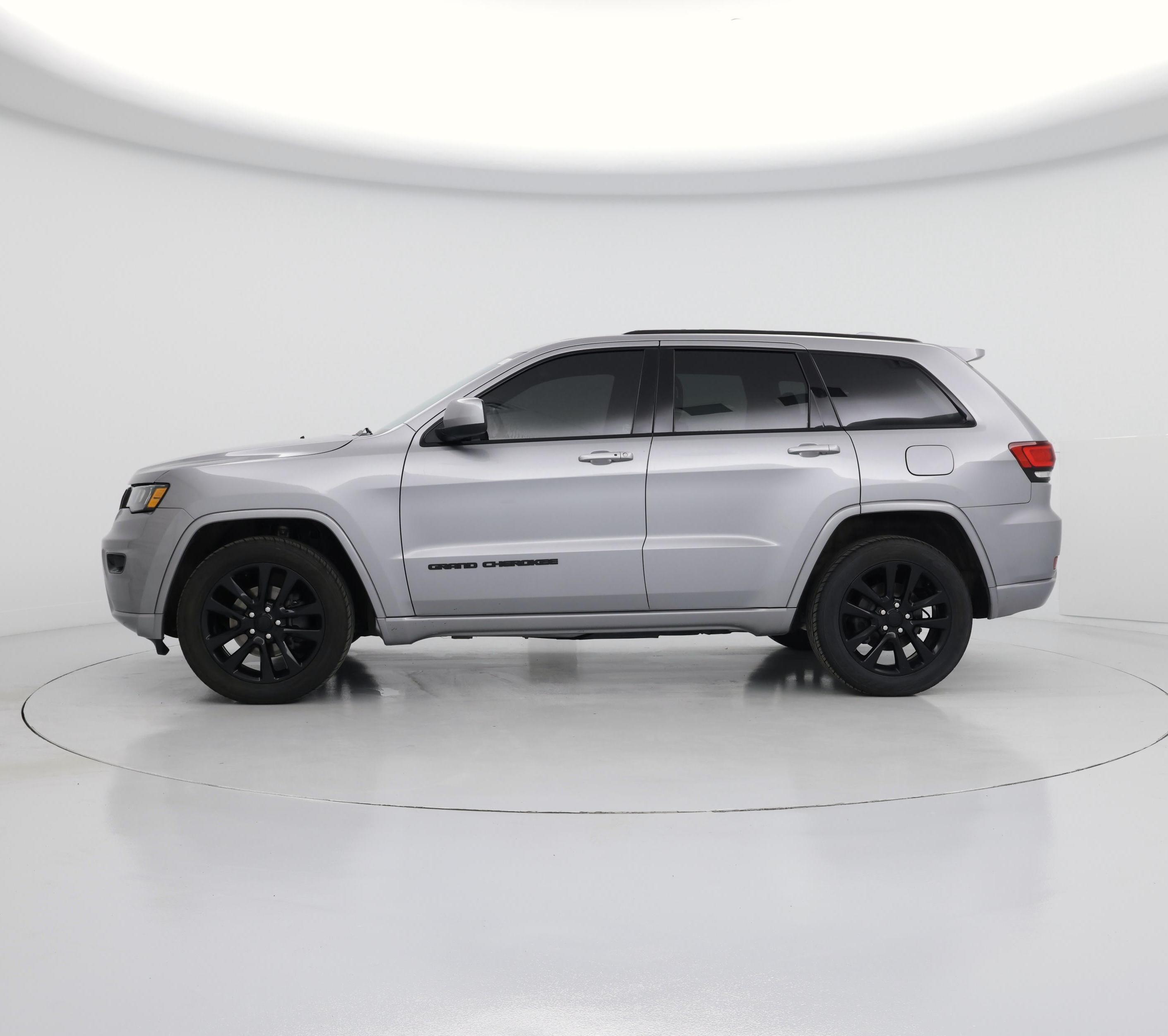 Thumbnail: 2019 Jeep Grand Cherokee - 3