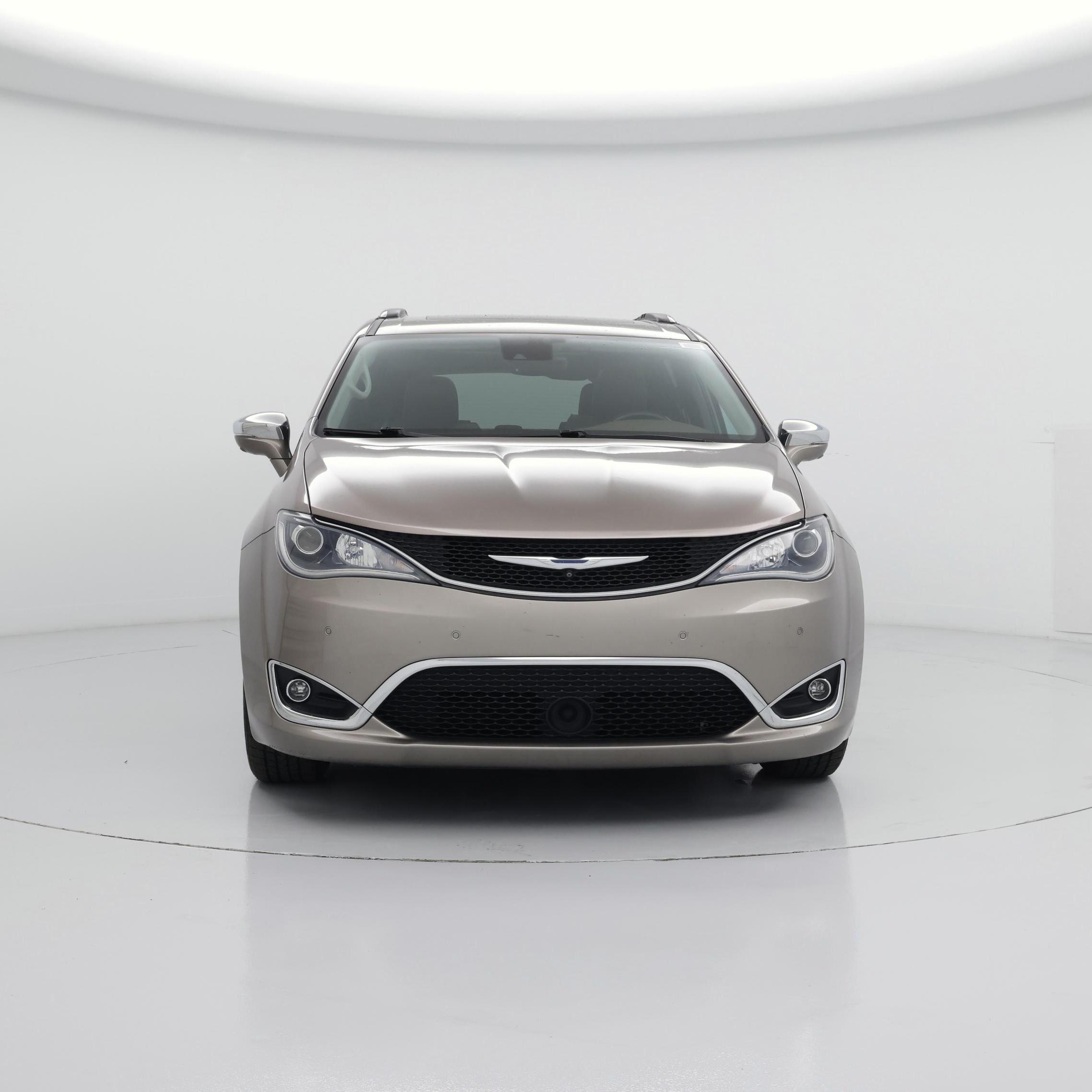 Thumbnail: 2017 Chrysler Pacifica - 5