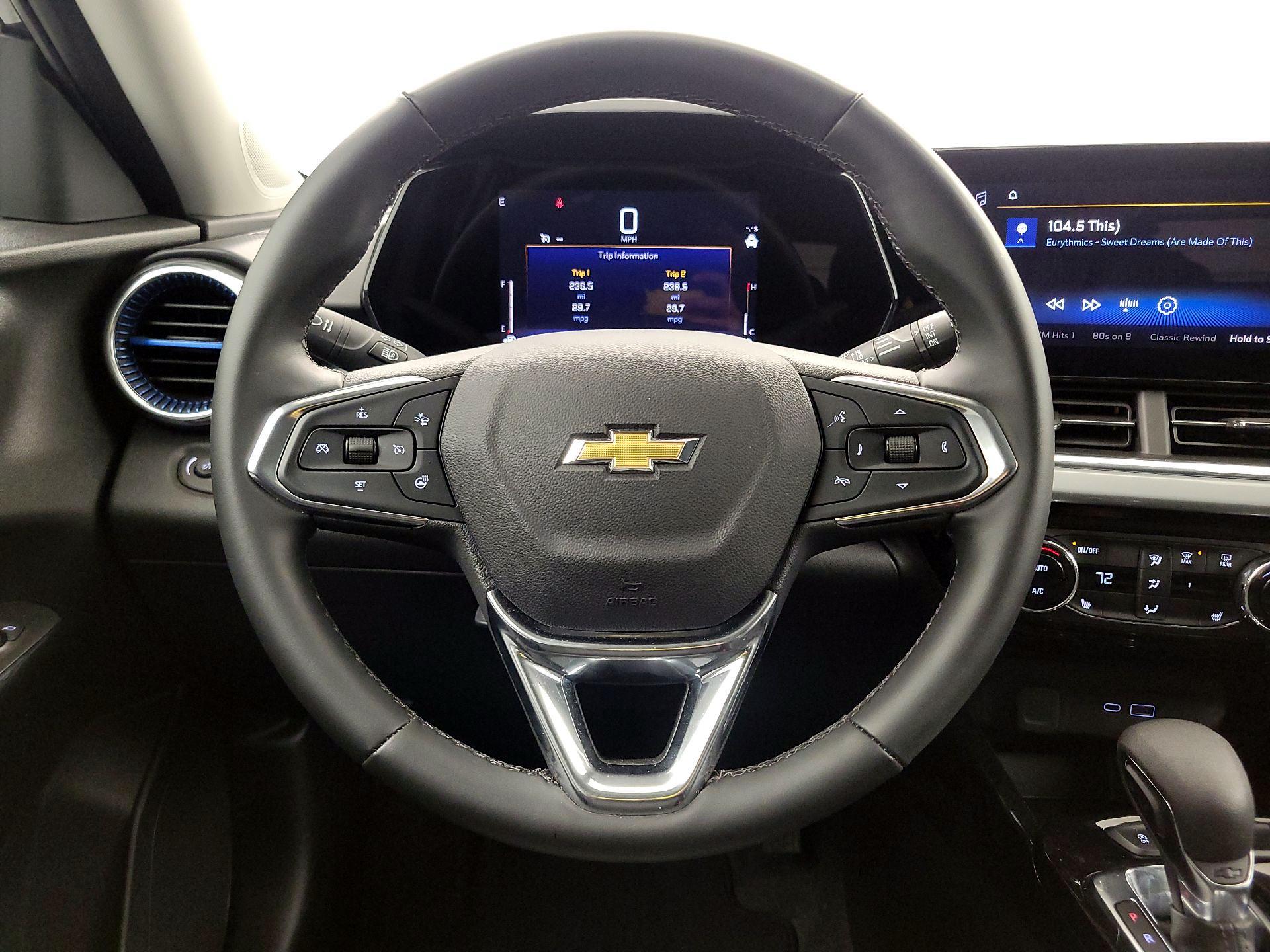 Thumbnail: 2025 Chevrolet Trax - 10