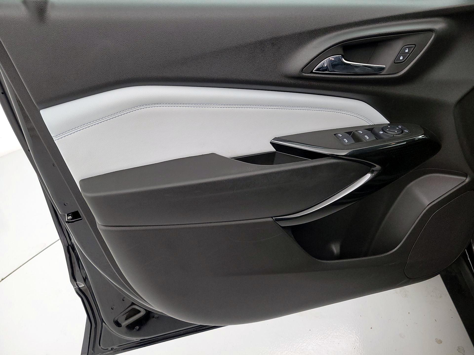 Thumbnail: 2025 Chevrolet Trax - 12