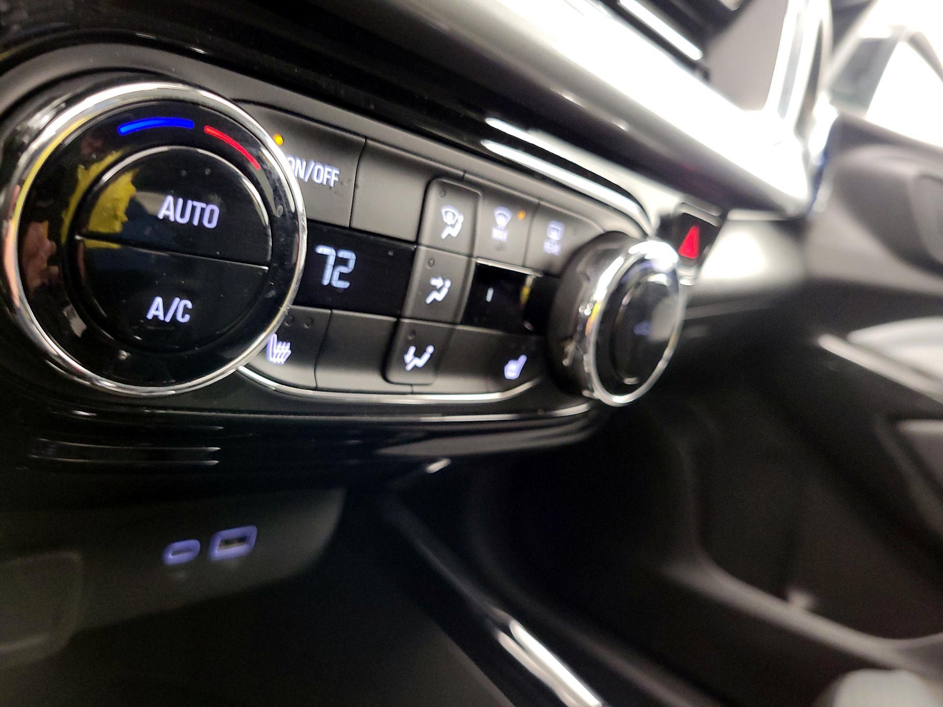 Thumbnail: 2025 Chevrolet Trax - 16