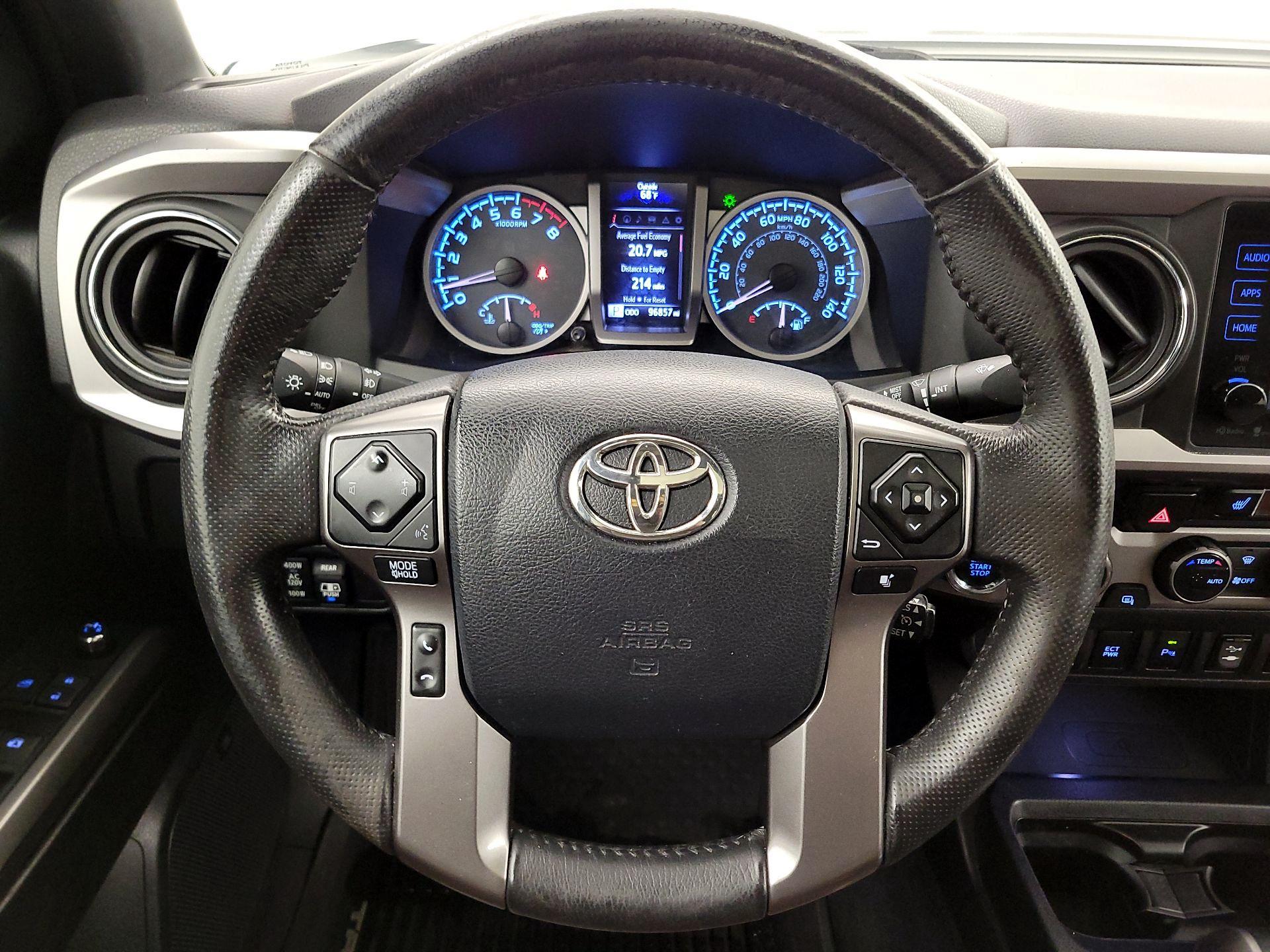 Thumbnail: 2017 Toyota Tacoma - 10