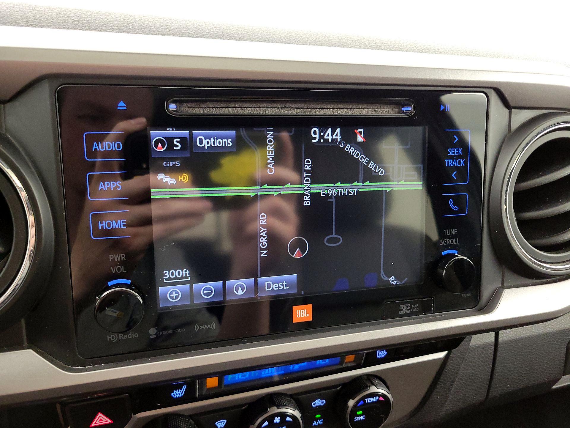 Thumbnail: 2017 Toyota Tacoma - 14