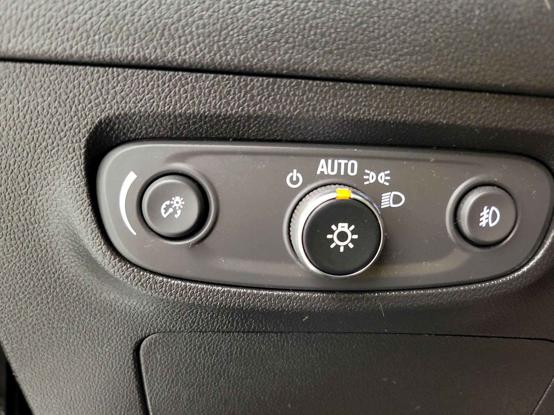 Thumbnail: 2022 Buick Encore GX - 13