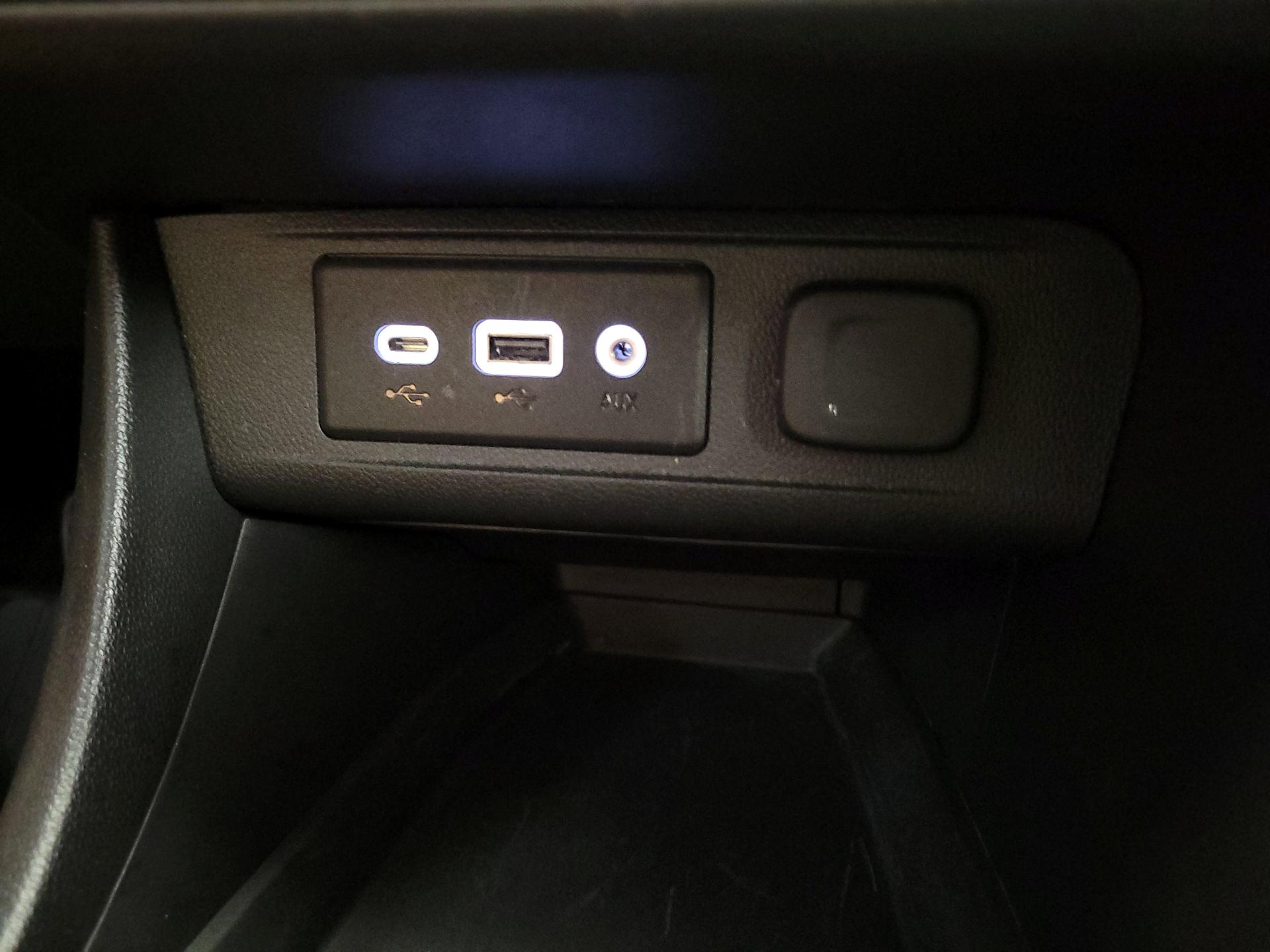 Thumbnail: 2022 Buick Encore GX - 18