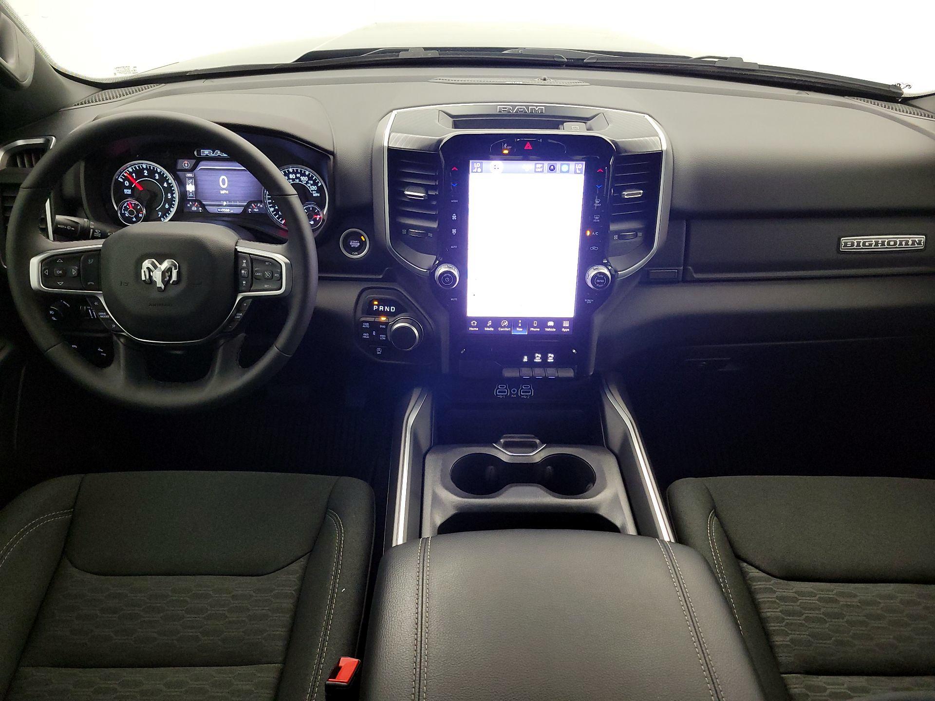 Thumbnail: 2025 RAM 1500 - 9