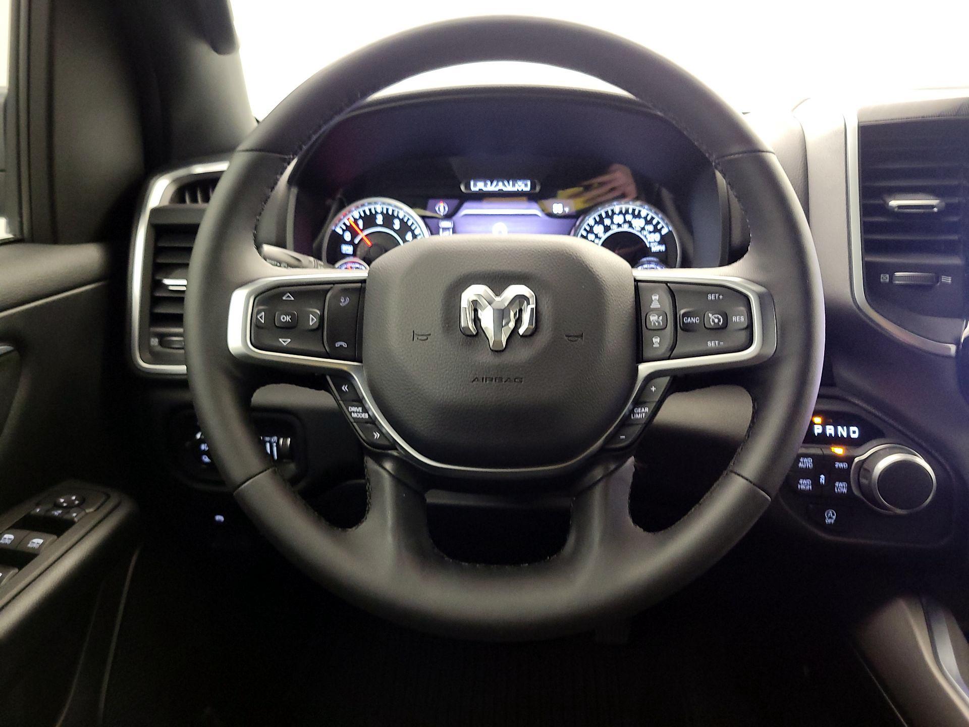 Thumbnail: 2025 RAM 1500 - 10