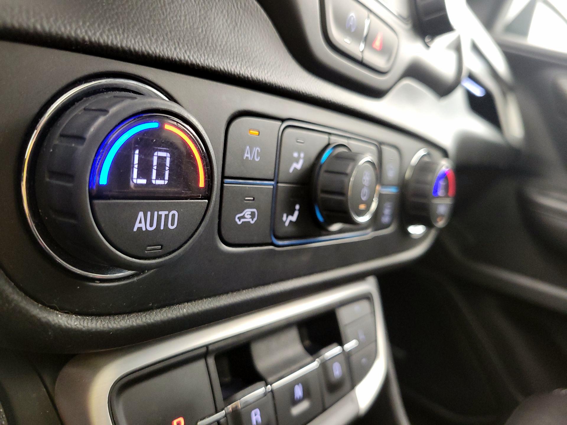 Thumbnail: 2022 GMC Terrain - 16