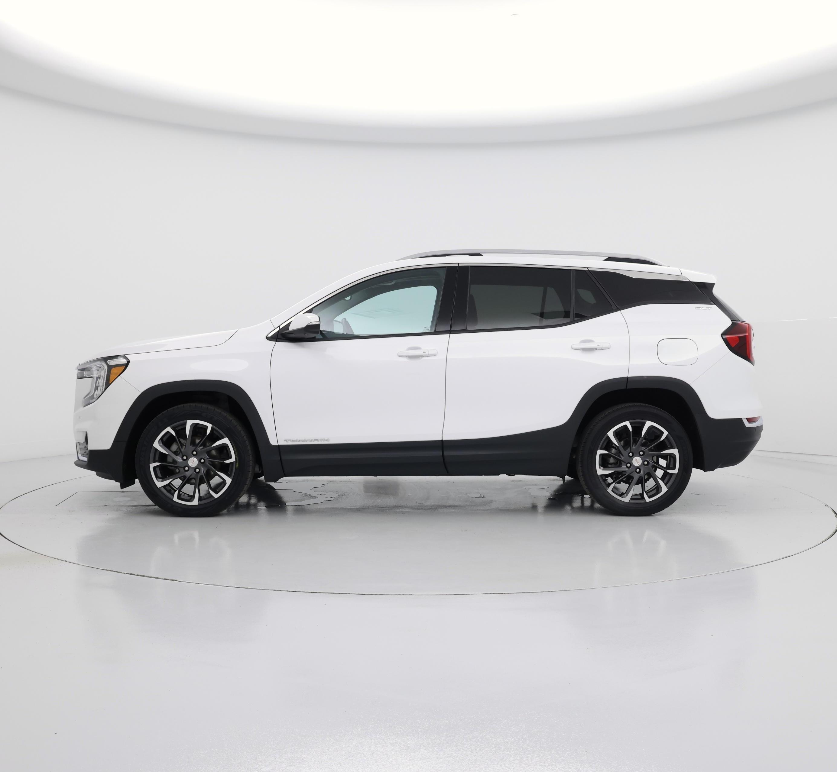 Thumbnail: 2022 GMC Terrain - 3