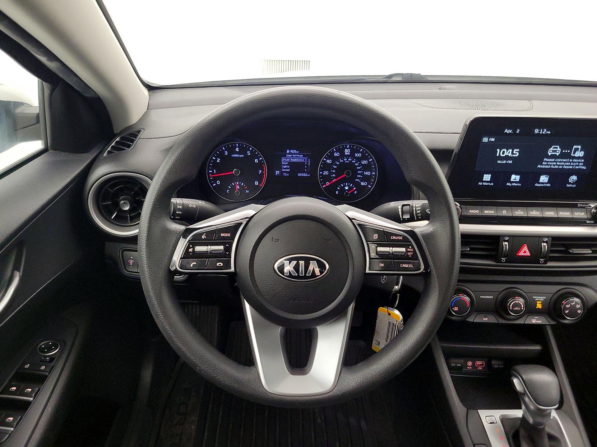 Thumbnail: 2020 Kia Forte - 10