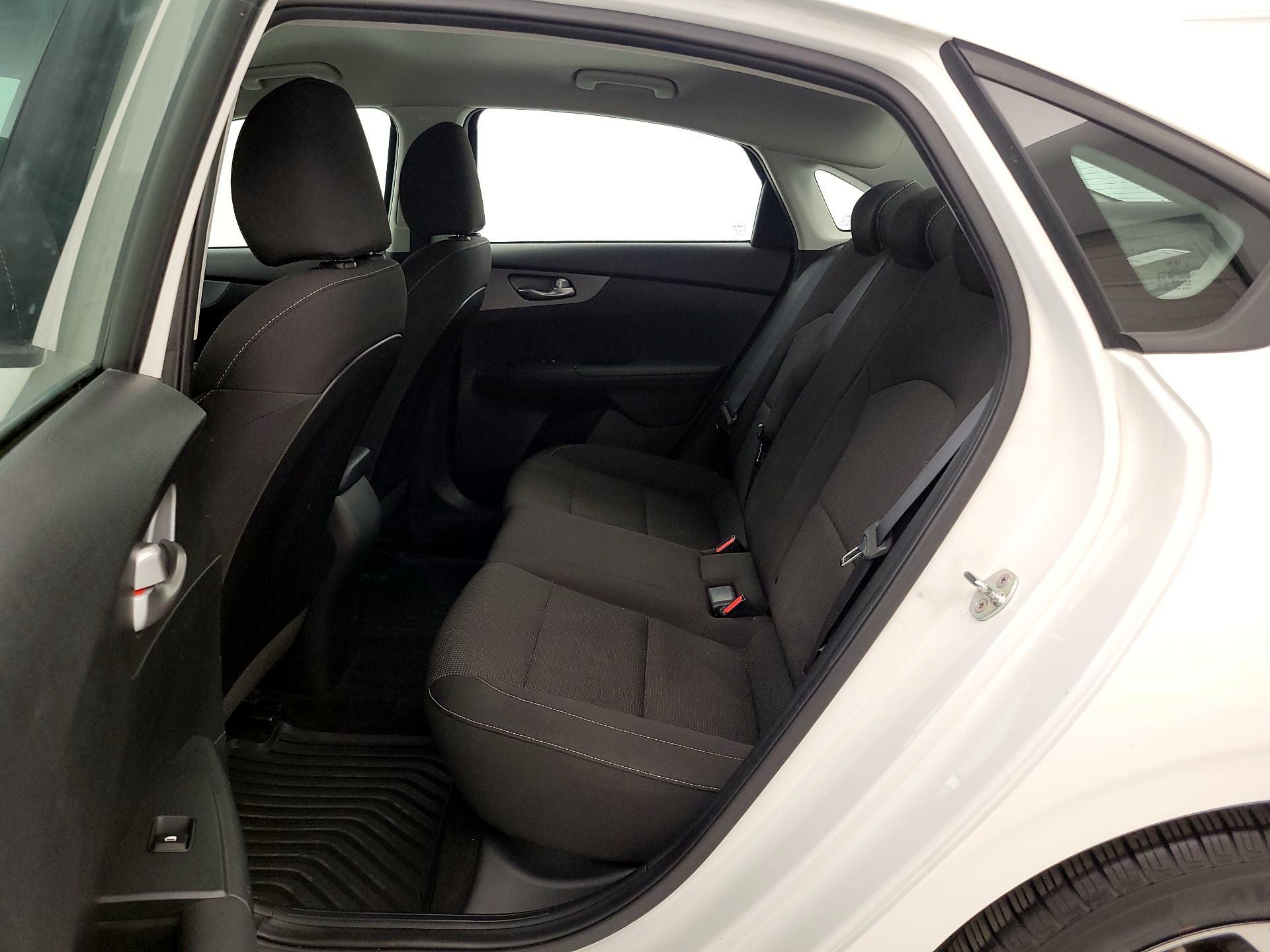 Thumbnail: 2020 Kia Forte - 19