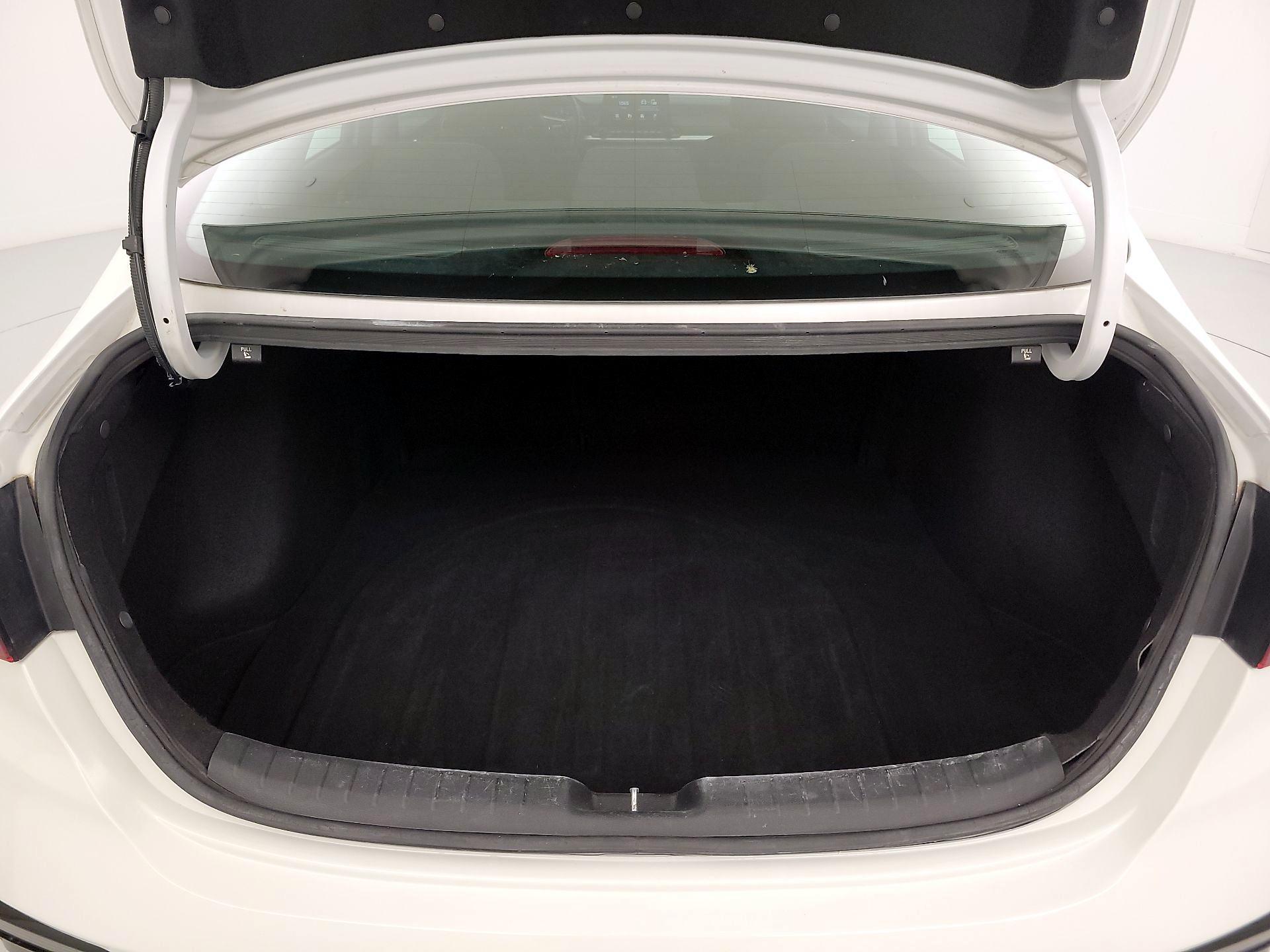 Thumbnail: 2020 Kia Forte - 20