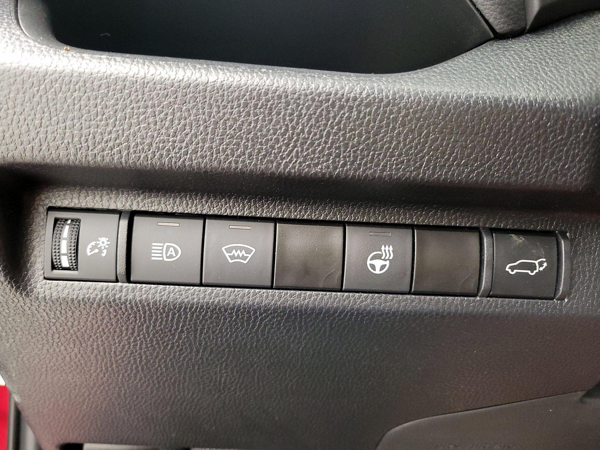 Thumbnail: 2023 Toyota RAV4 - 13