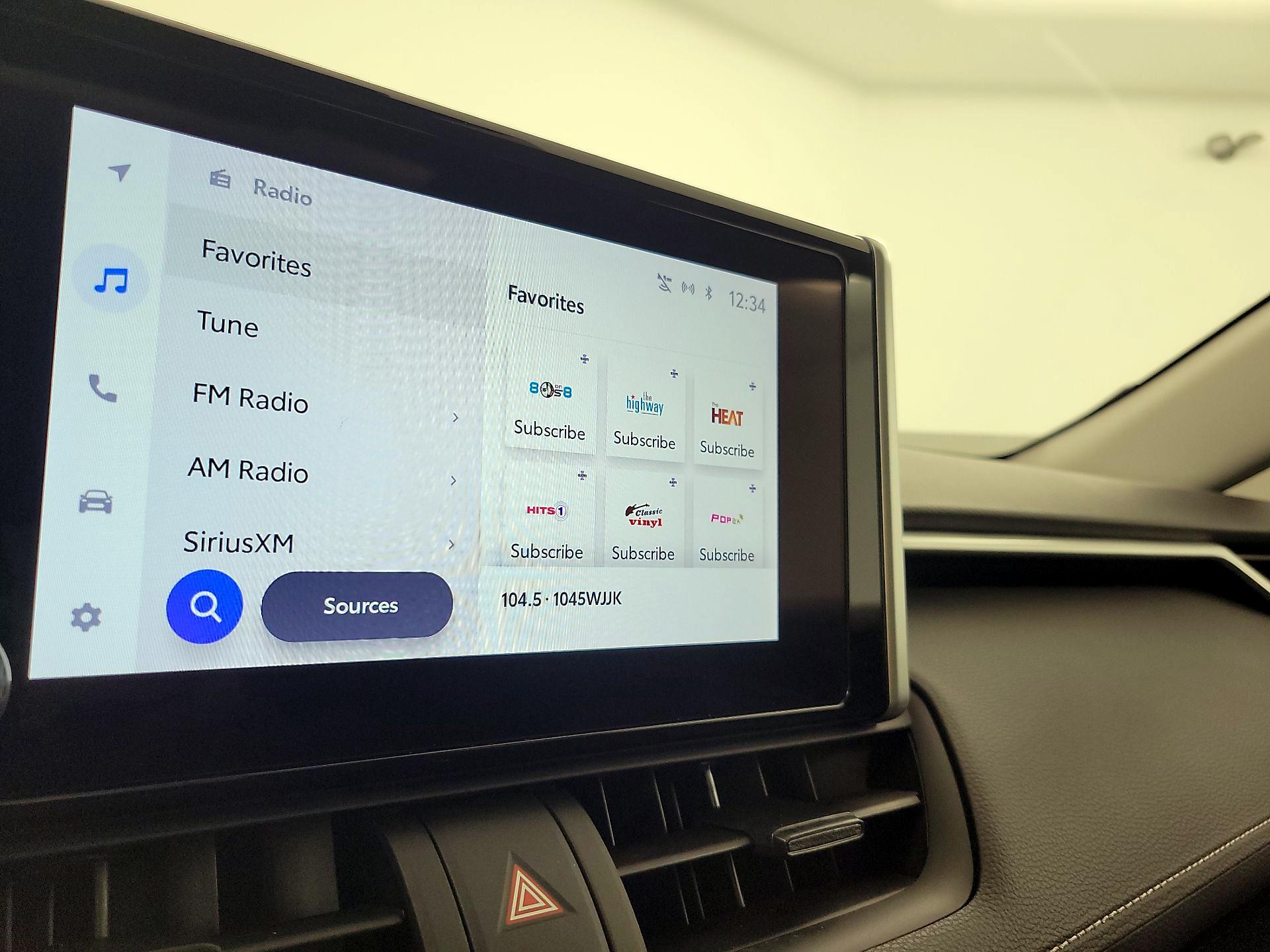 Thumbnail: 2023 Toyota RAV4 - 15