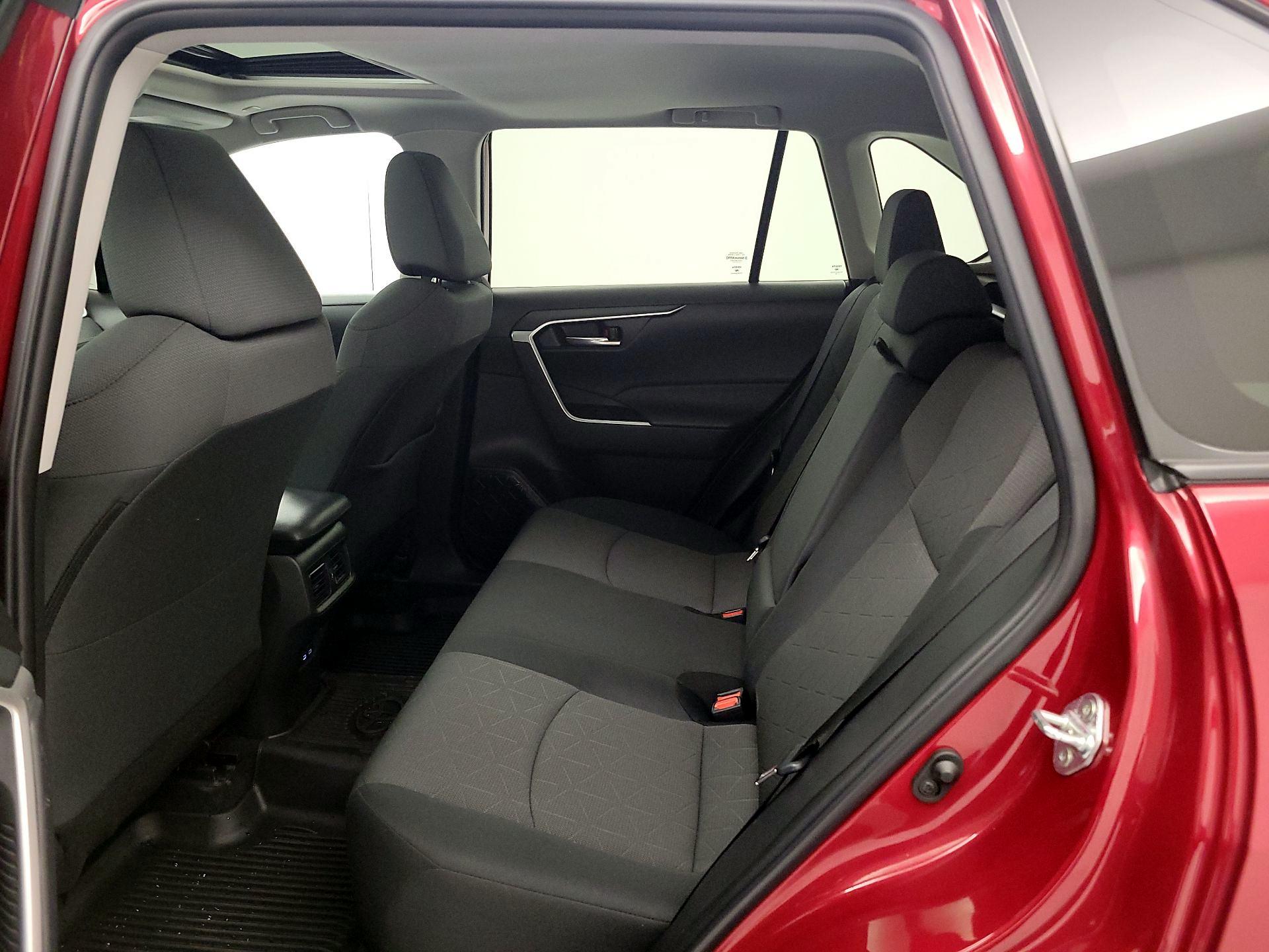 Thumbnail: 2023 Toyota RAV4 - 20