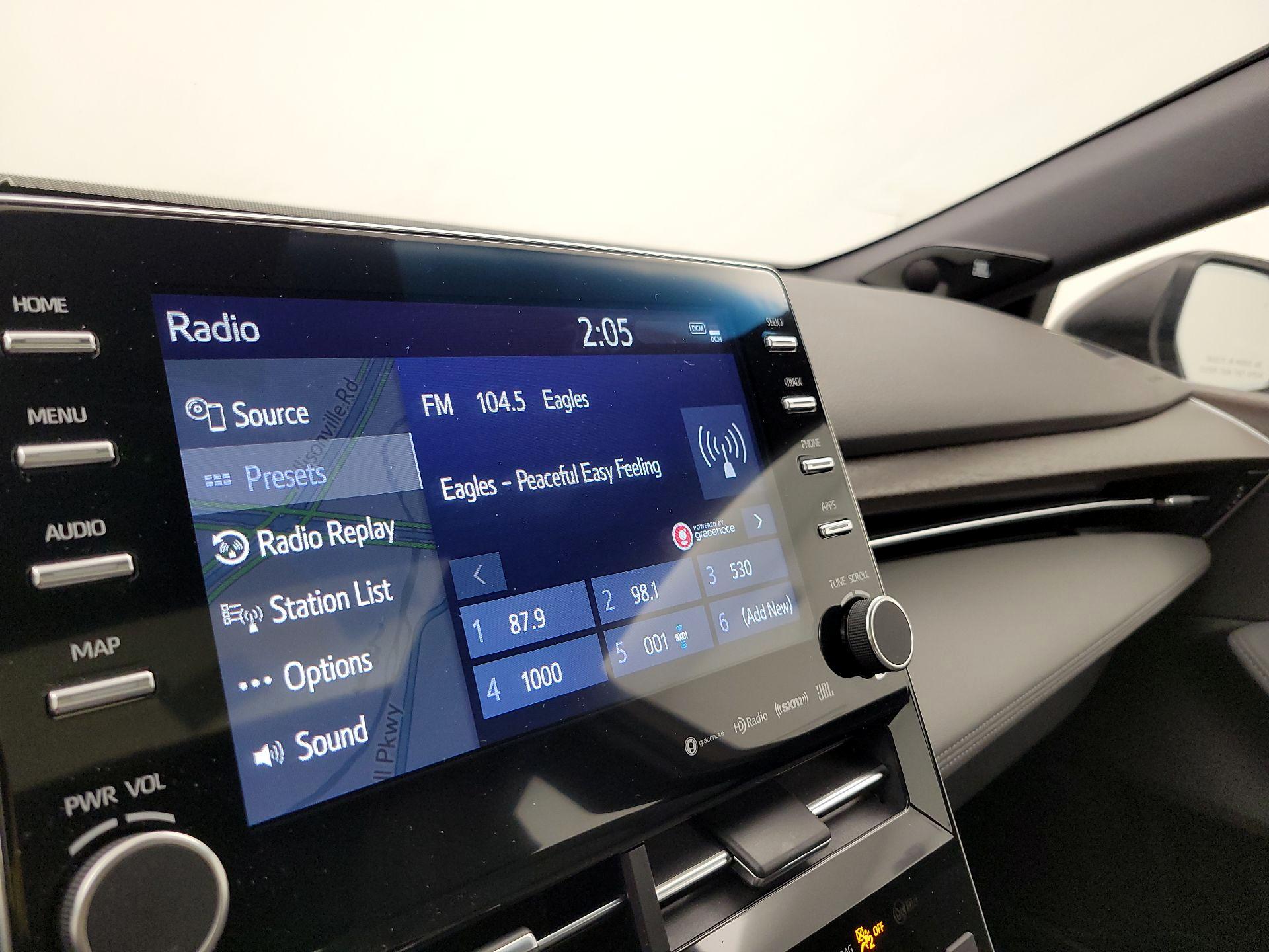 Thumbnail: 2019 Toyota Avalon - 16