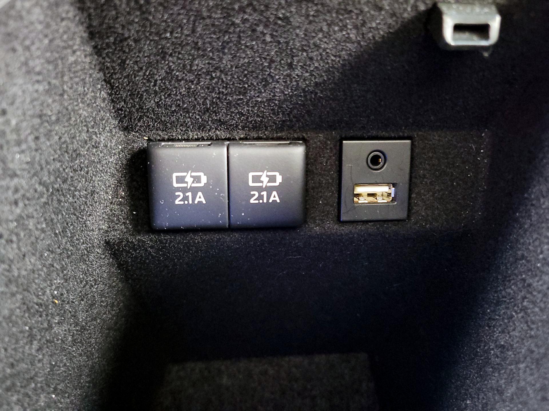 Thumbnail: 2019 Toyota Avalon - 19