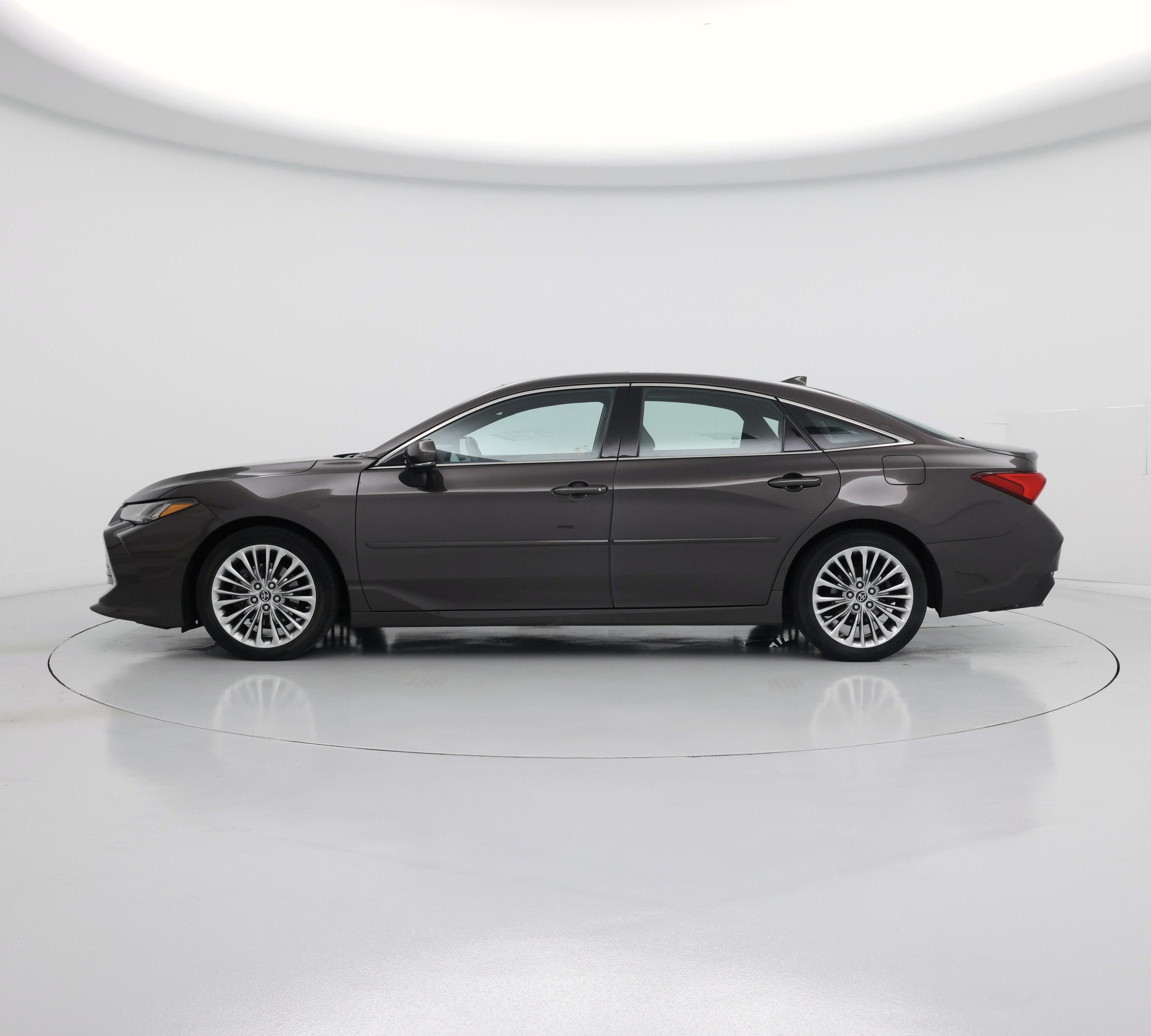 Thumbnail: 2019 Toyota Avalon - 3