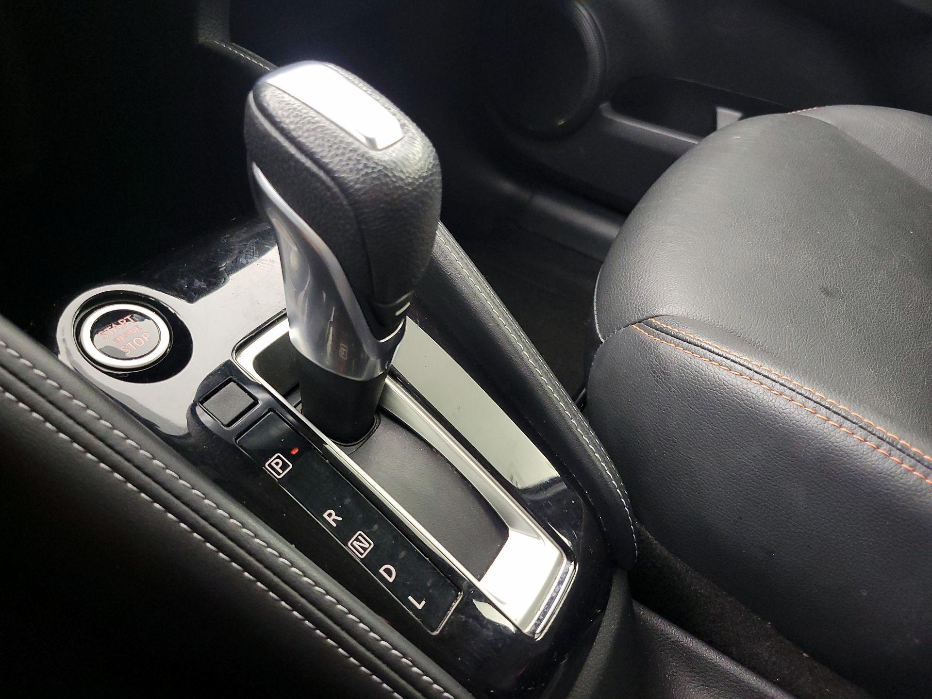 Thumbnail: 2020 Nissan Kicks - 16